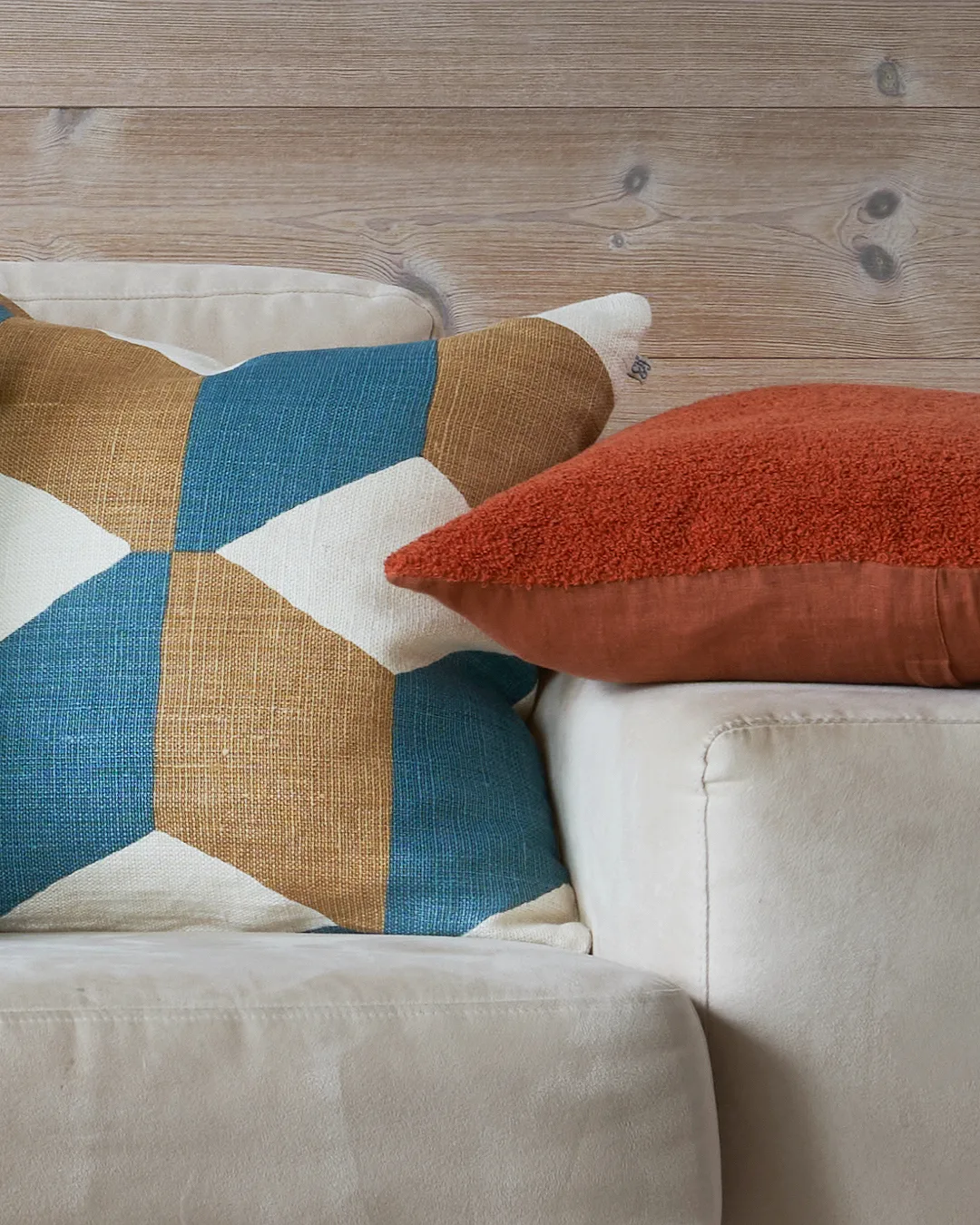 Mani kuddfodral 50x50 cm, Apricot orange Chhatwal & Jonsson