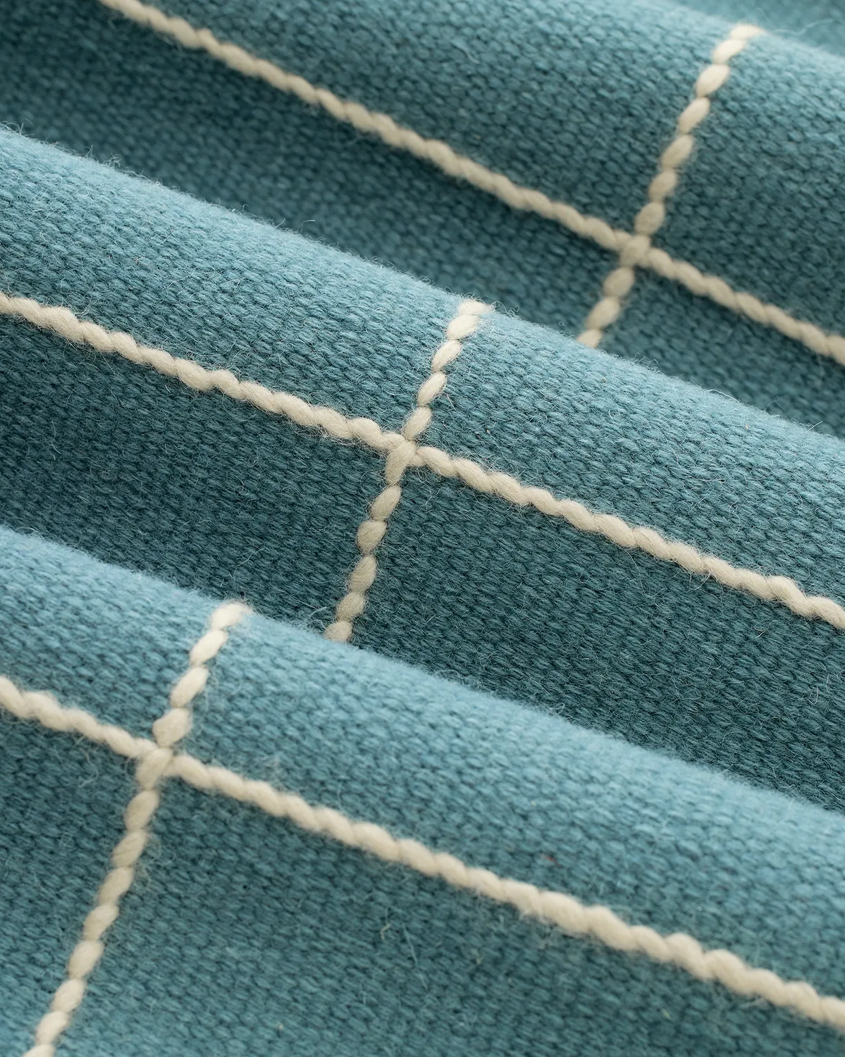 Milan matta, Heaven blue-off white, 230x320 cm Chhatwal & Jonsson