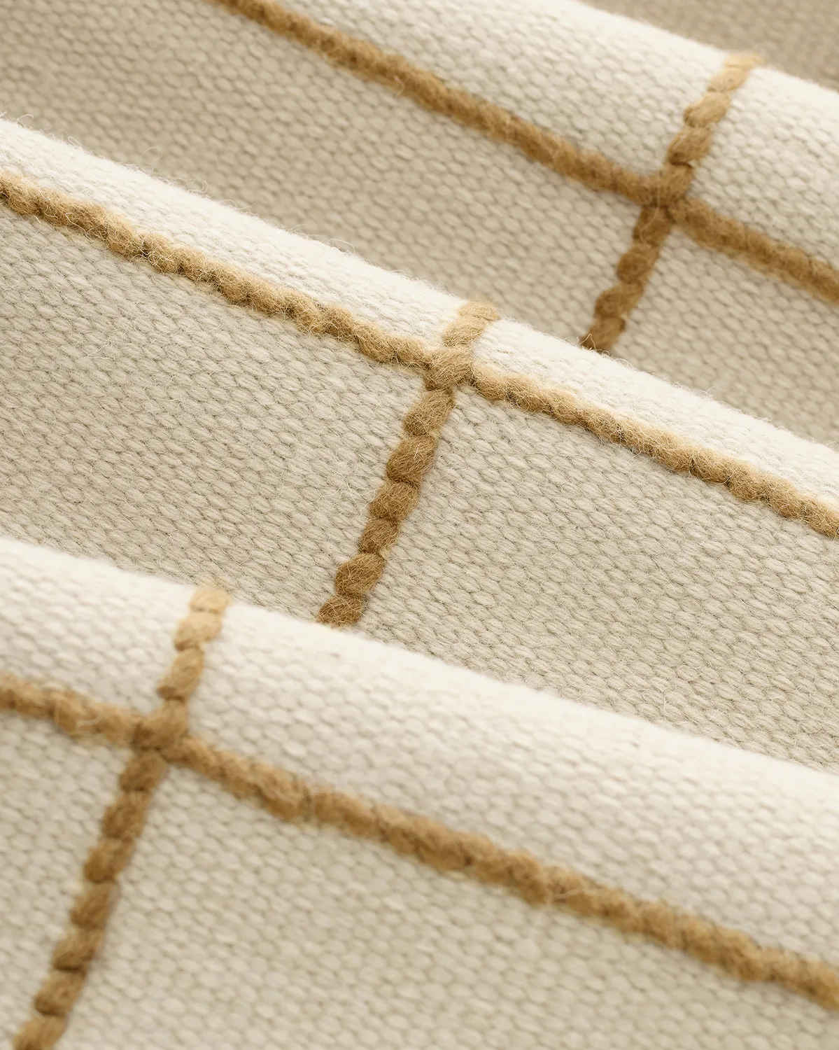 Milan matta, Off white-beige, 230x320 cm Chhatwal & Jonsson