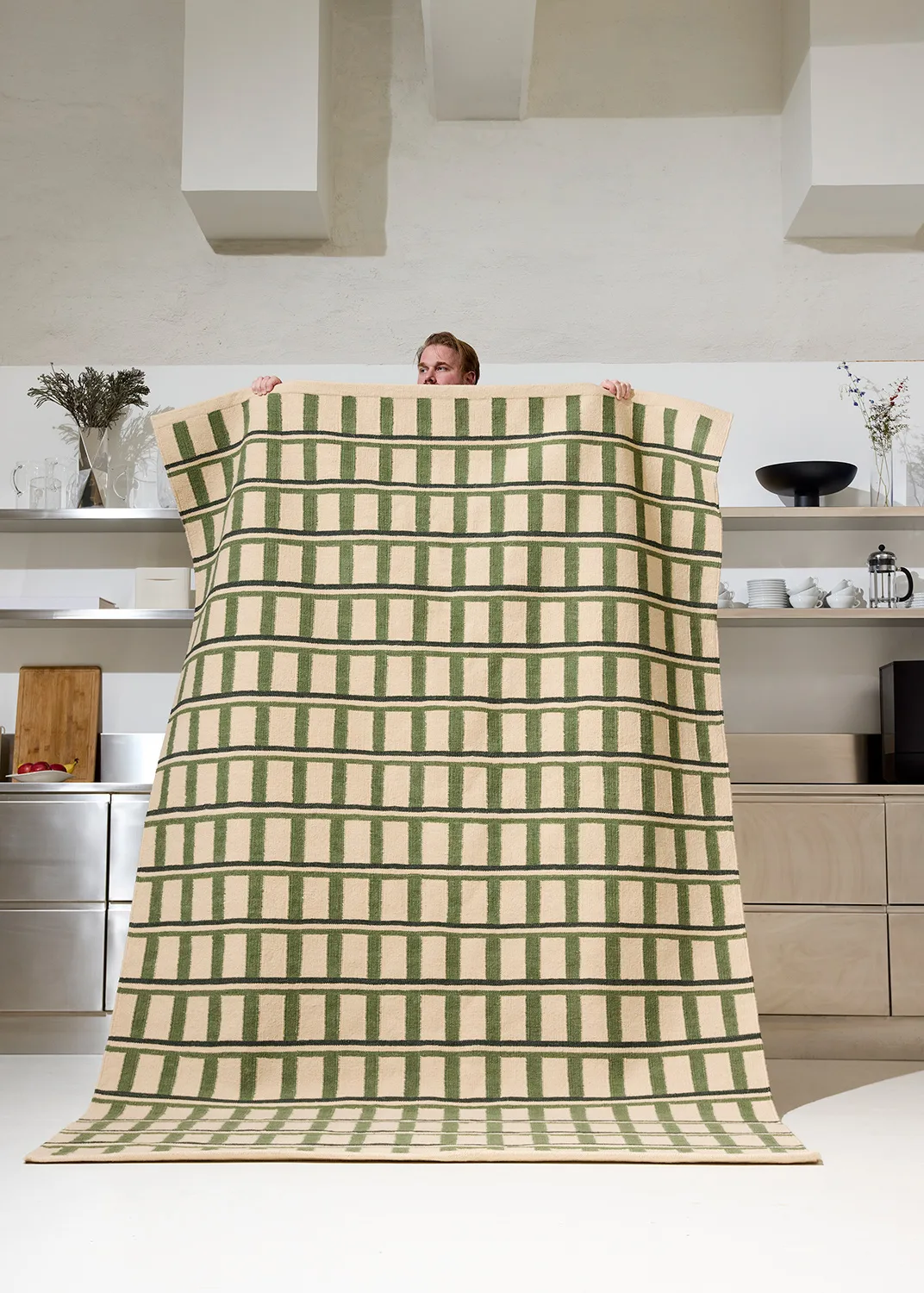 Mysore ullmatta, Off white-green-dark green, 230x320 cm Chhatwal & Jonsson