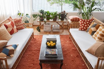 Ravi matta 177x266 cm - Orange-off white - Chhatwal & Jonsson