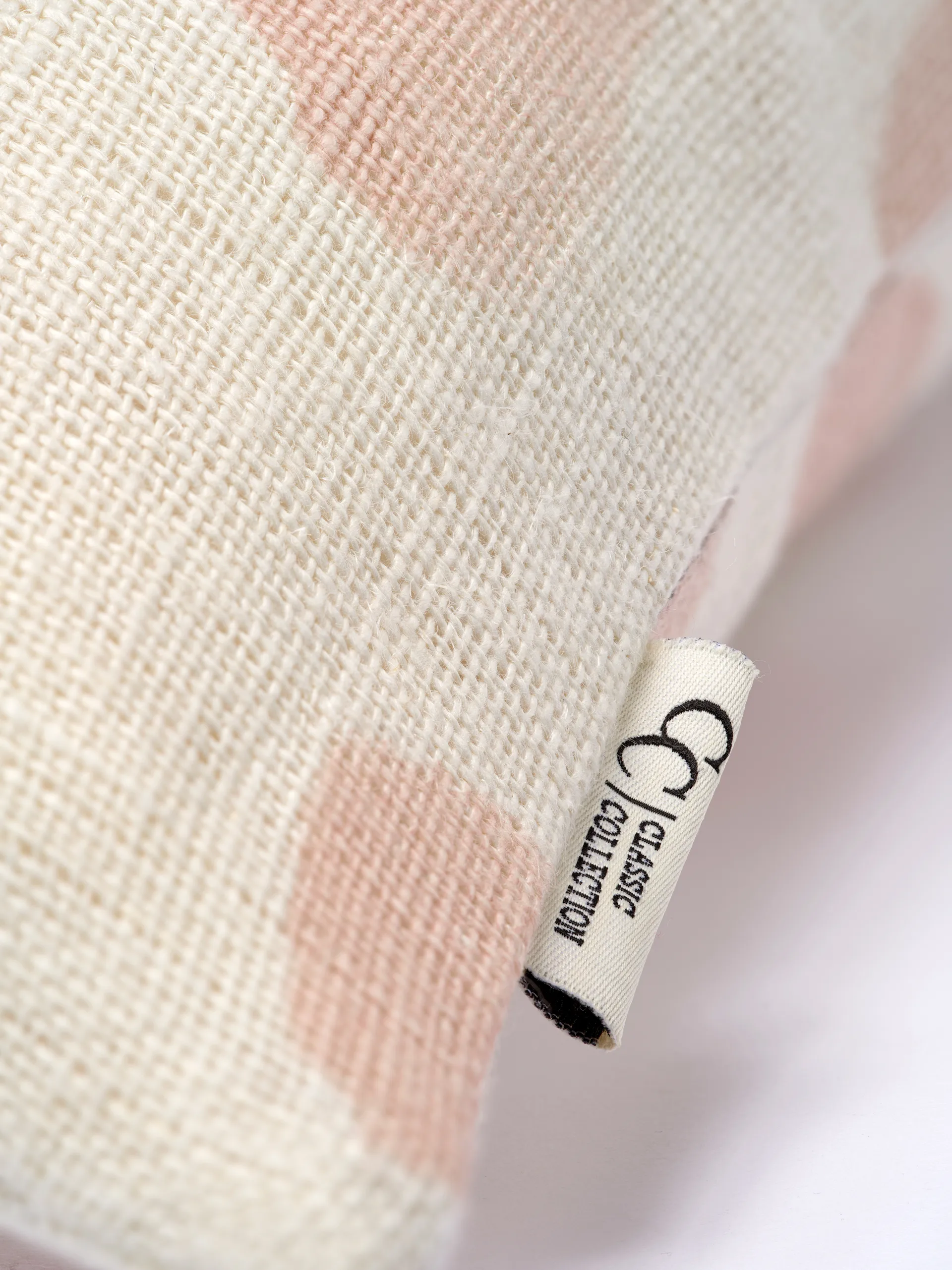 Dotty kuddfodral 50x50 cm, Vit-rose smoke Classic Collection