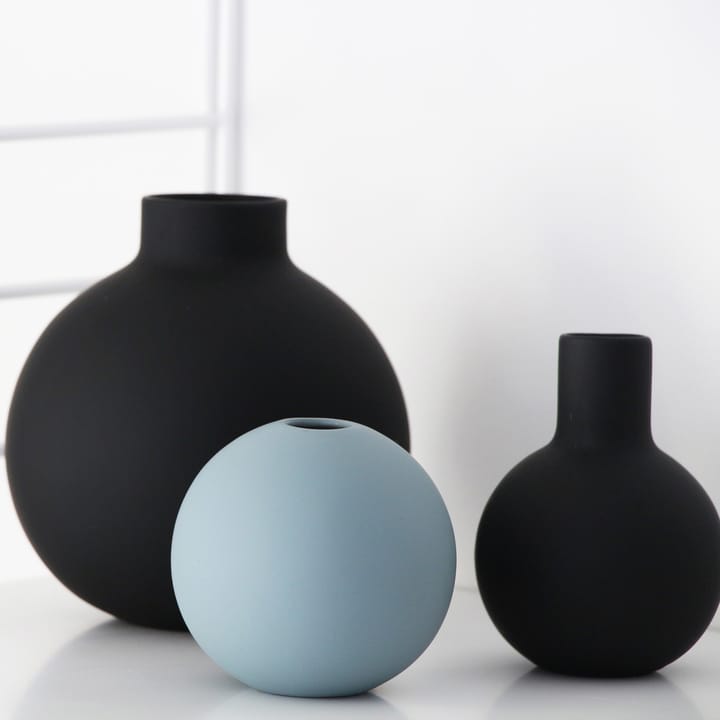 Ball vas dusty blue - 8 cm - Cooee Design