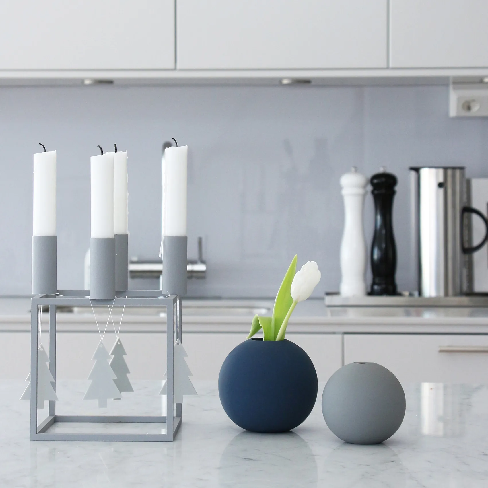 Ball vas midnight blue, 10 cm Cooee Design