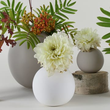 Ball vas white - 10 cm - Cooee Design