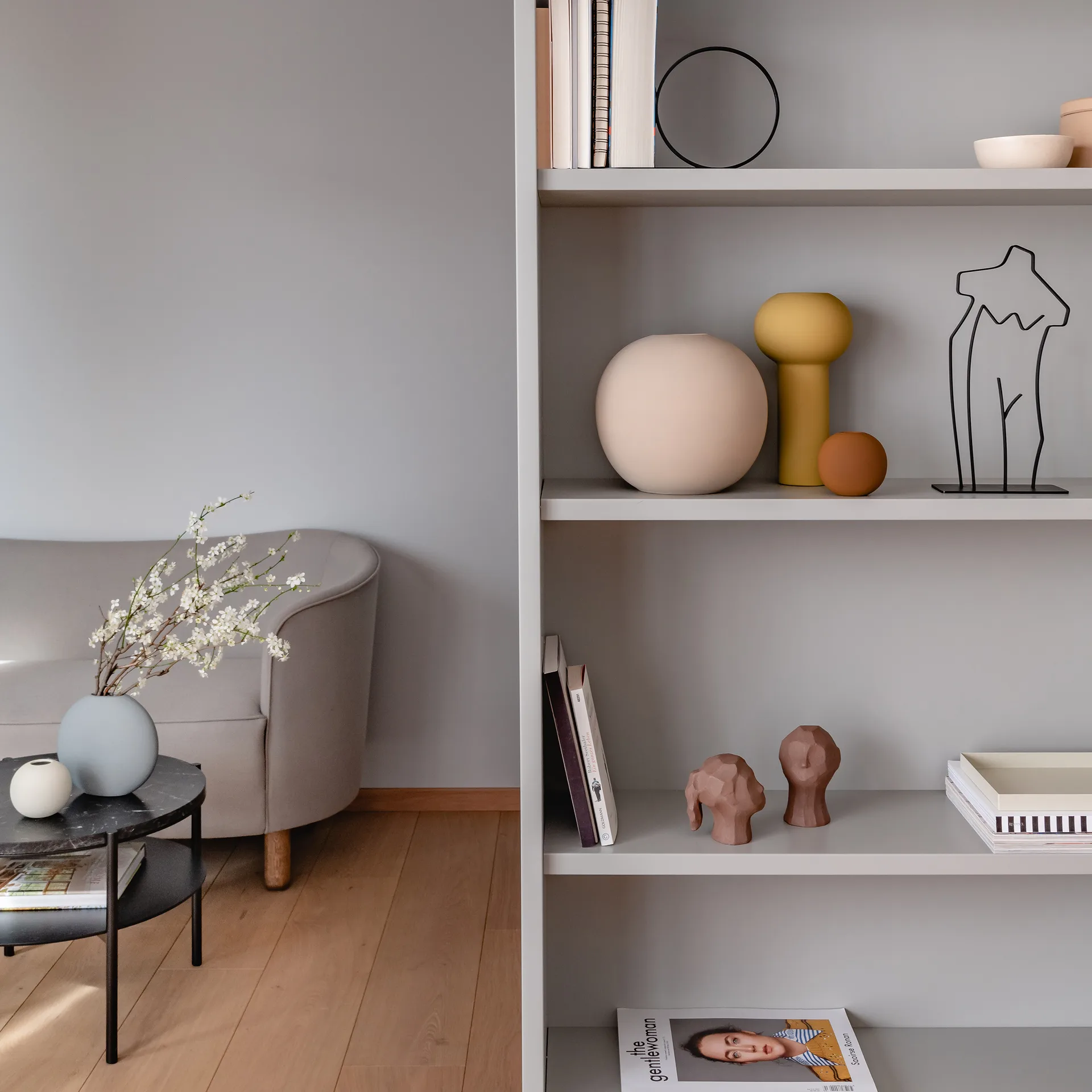 Benedict och Amal sculpture, Earth Cooee Design