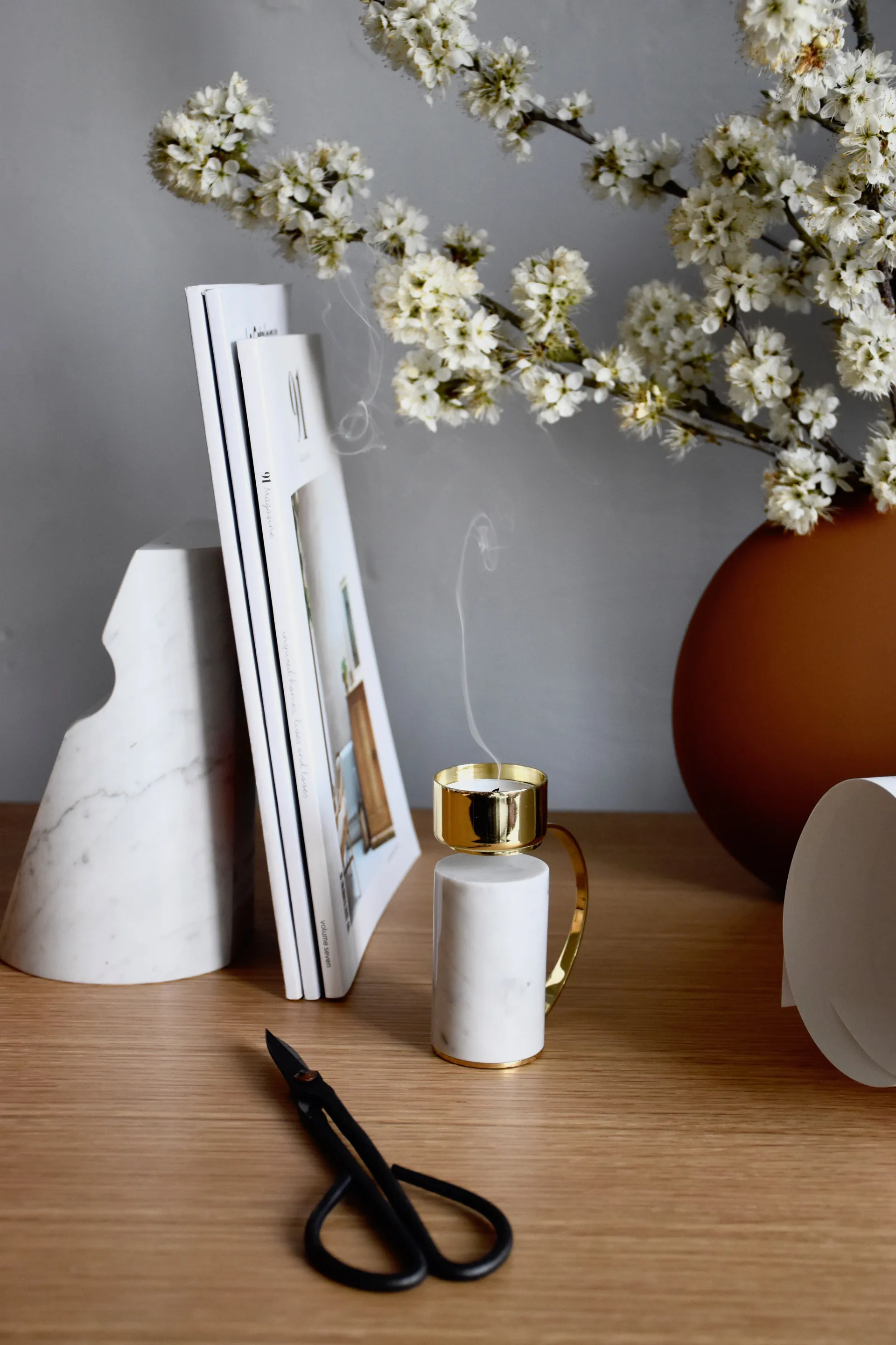 Heavy värmeljusstake, Carrara Cooee Design