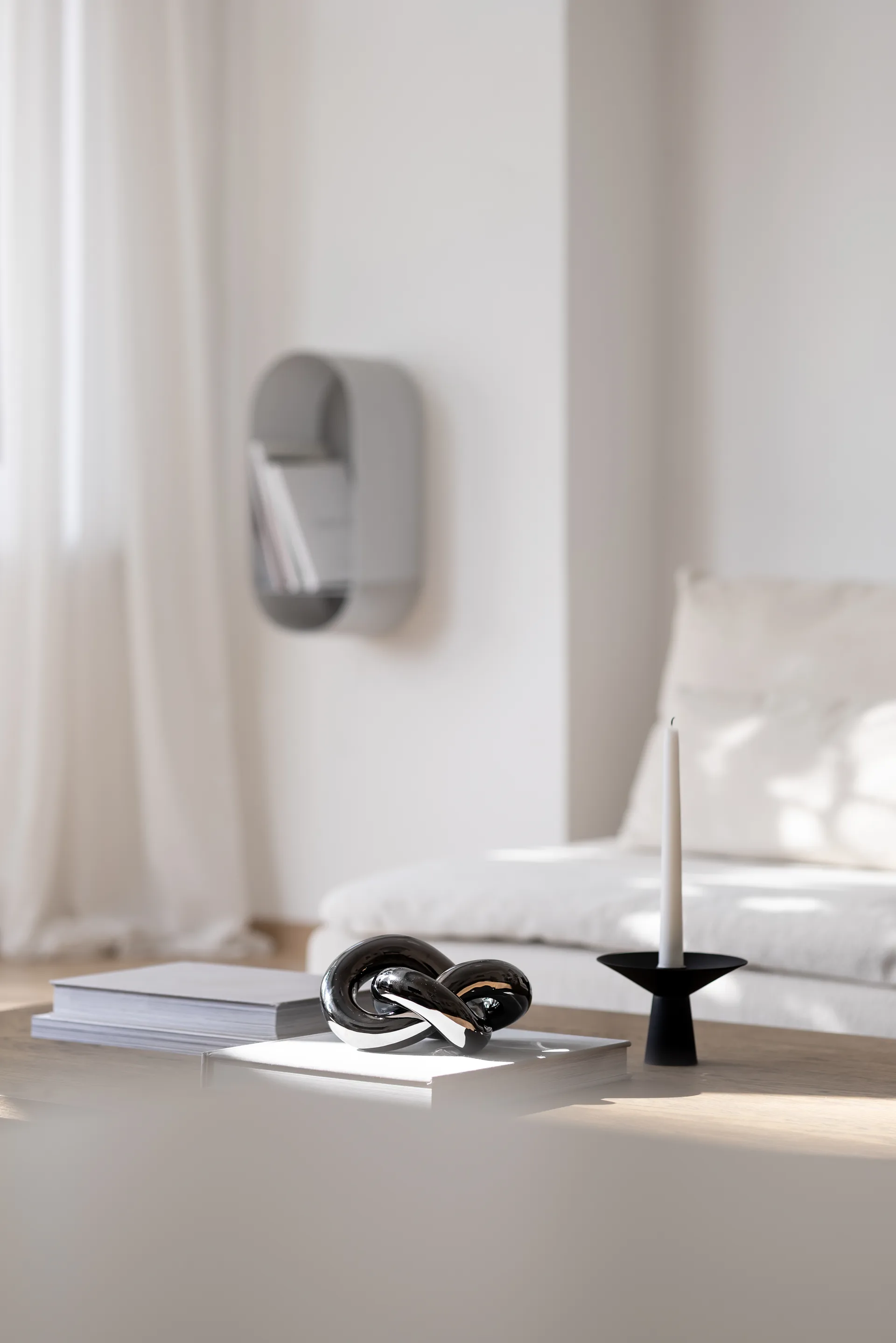 Knot Table large dekoration, Dark Silver Cooee Design