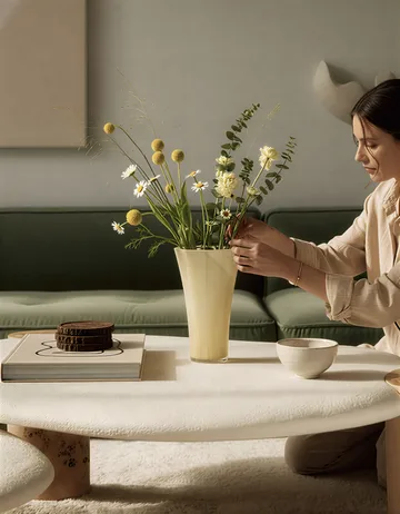 Liliané vas 18 cm - Butter yellow - Cooee Design