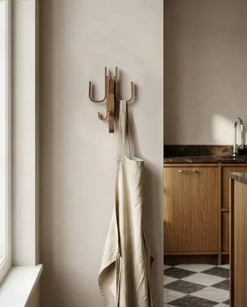 Woody krok Three - Mörkbetsad ek - Cooee Design