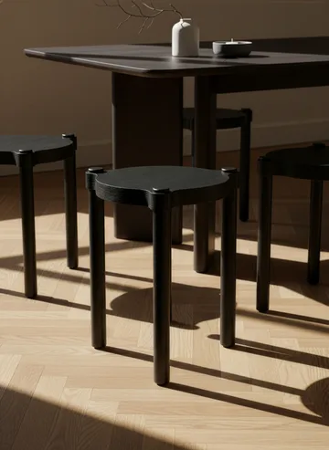 Woody rund pall - Svartbetsad ek, Ø38x46 cm - Cooee Design