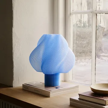 Soft Serve bordslampa - Blueberry sorbet, Grande, 34 cm - Crème Atelier