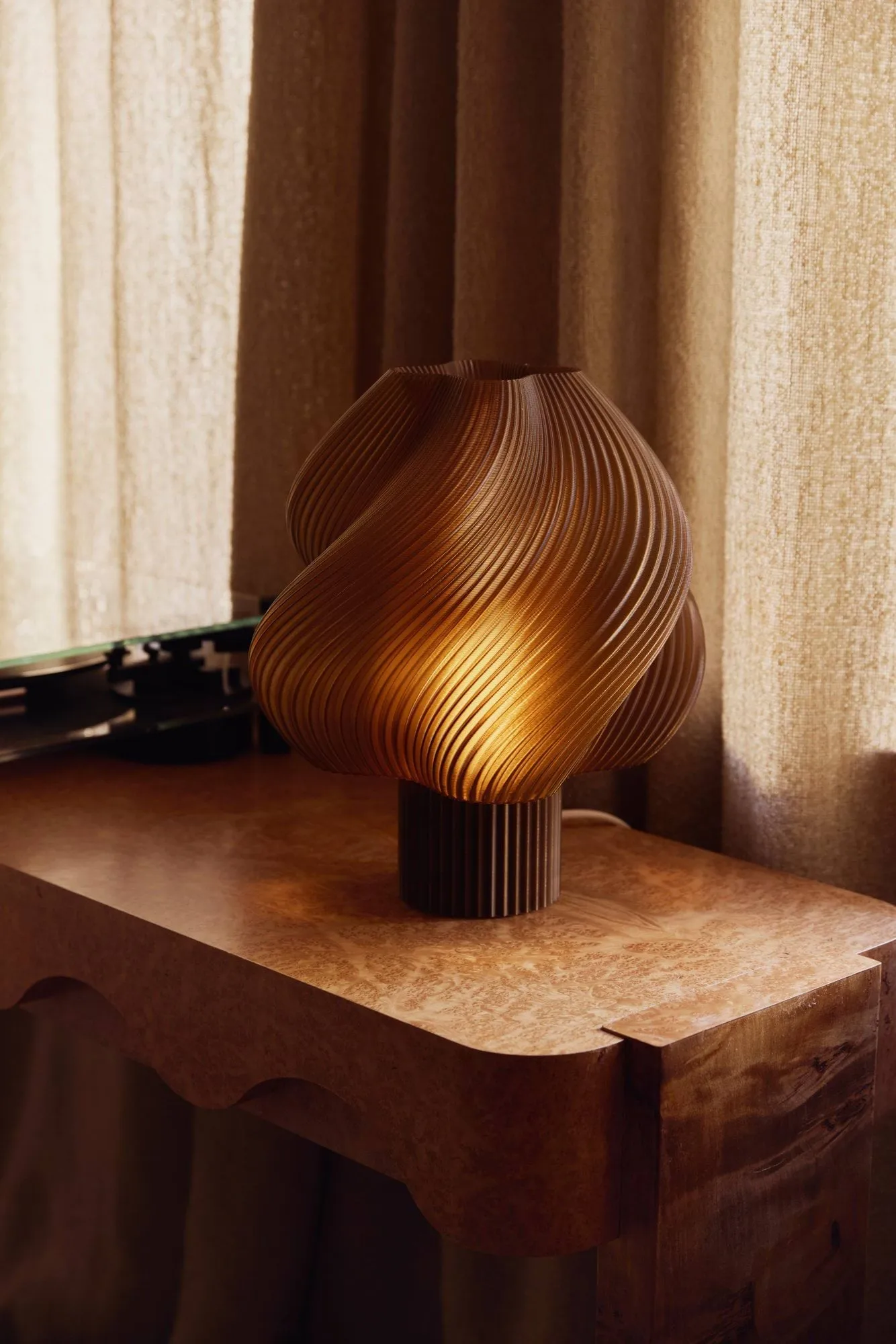 Soft Serve bordslampa, Caramel, Grande, 34 cm Crème Atelier