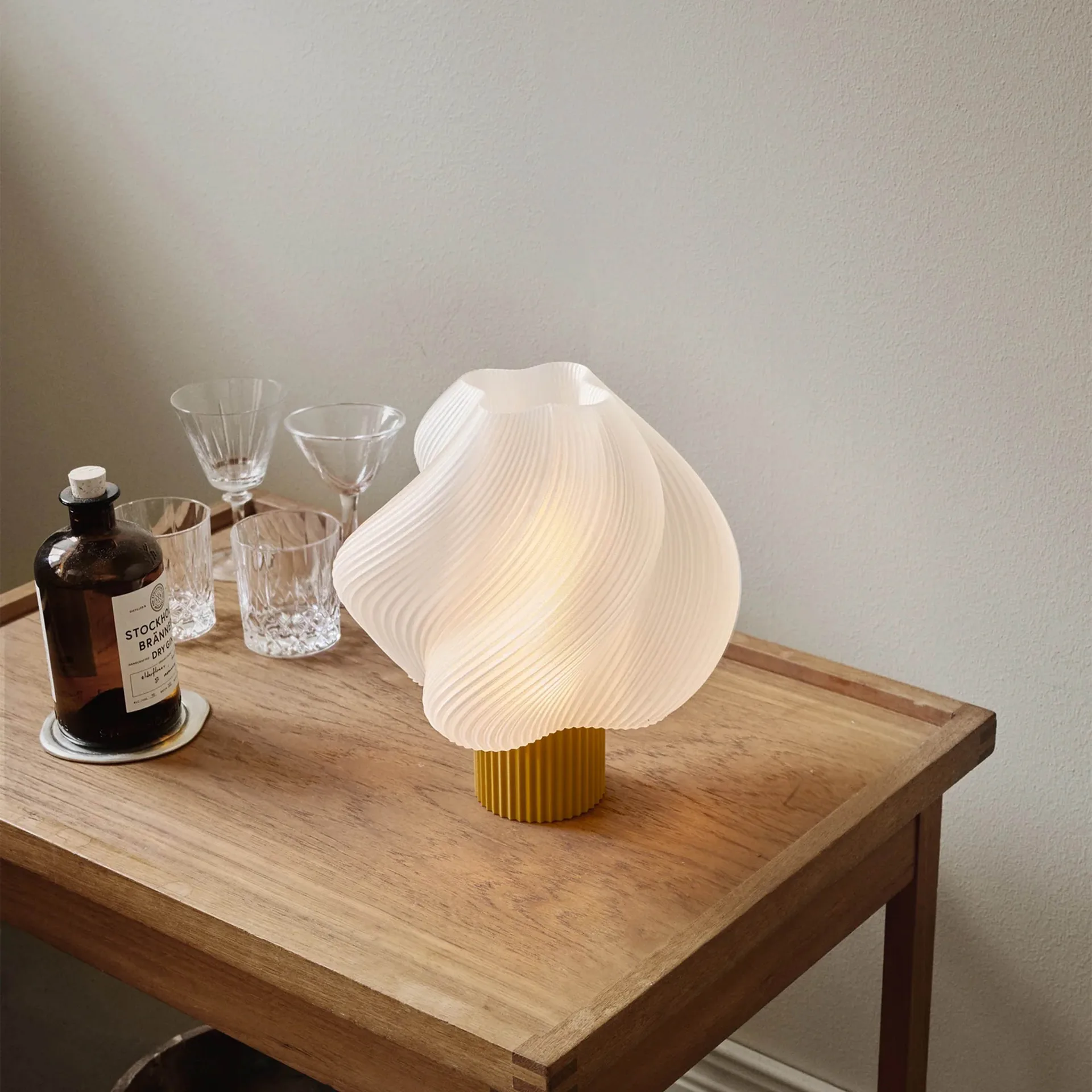 Soft Serve bordslampa, Cloudberry, Regular, 26 cm Crème Atelier