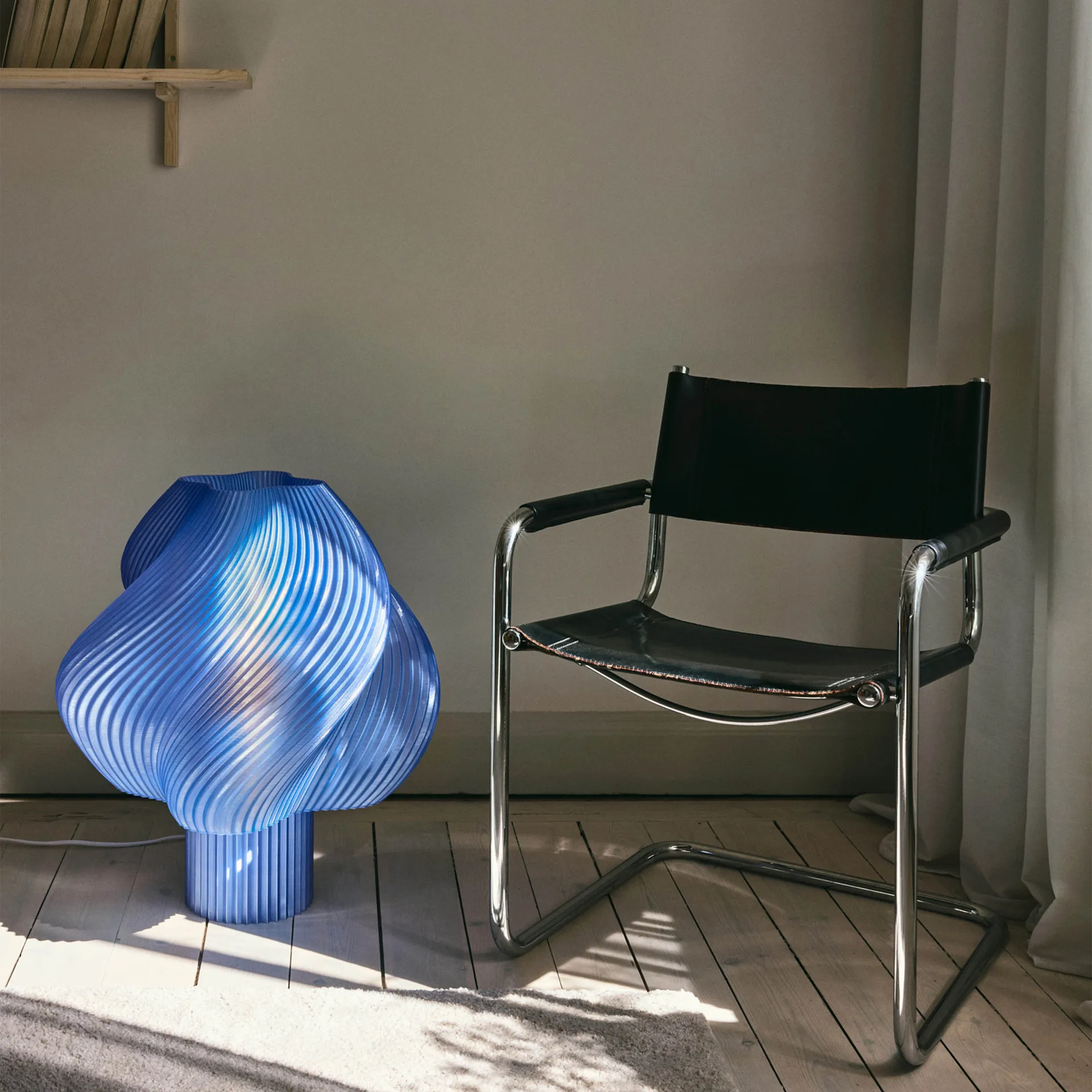 Soft Serve golvlampa, Blueberry Sorbet, Mega, 63 cm Crème Atelier