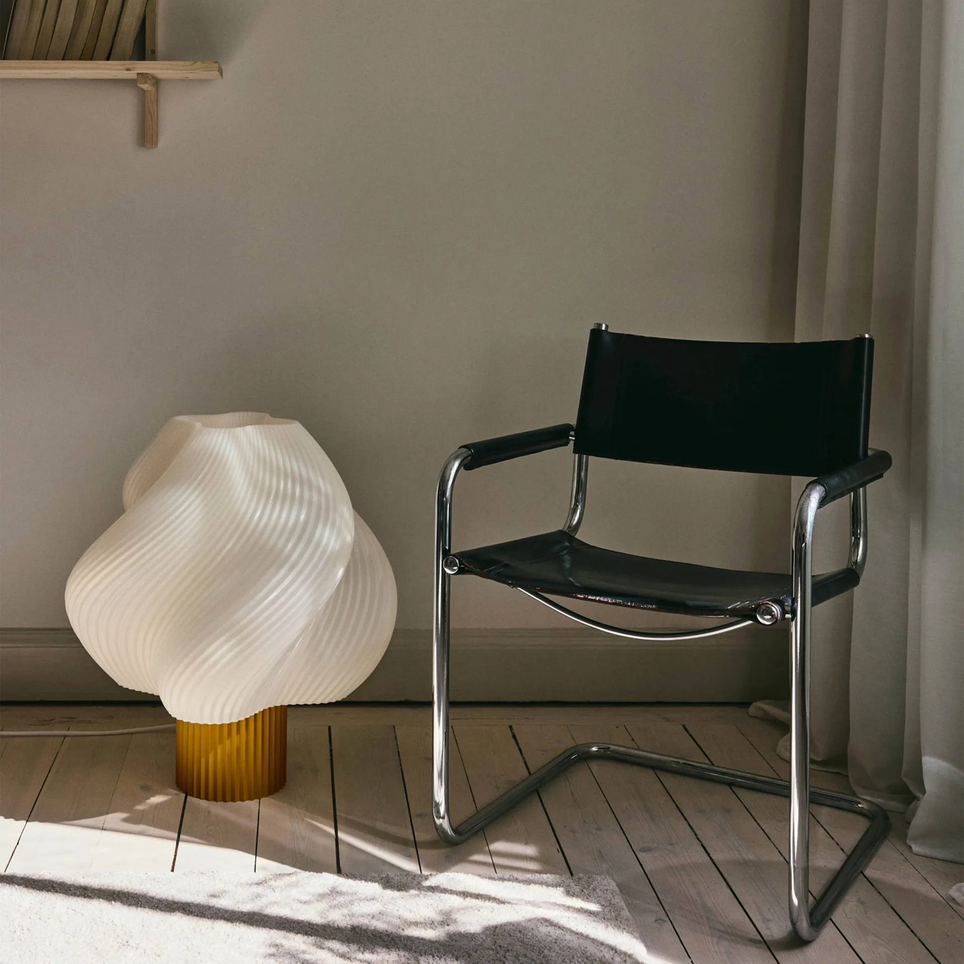 Soft Serve golvlampa, Cloudberry, Mega, 63 cm Crème Atelier