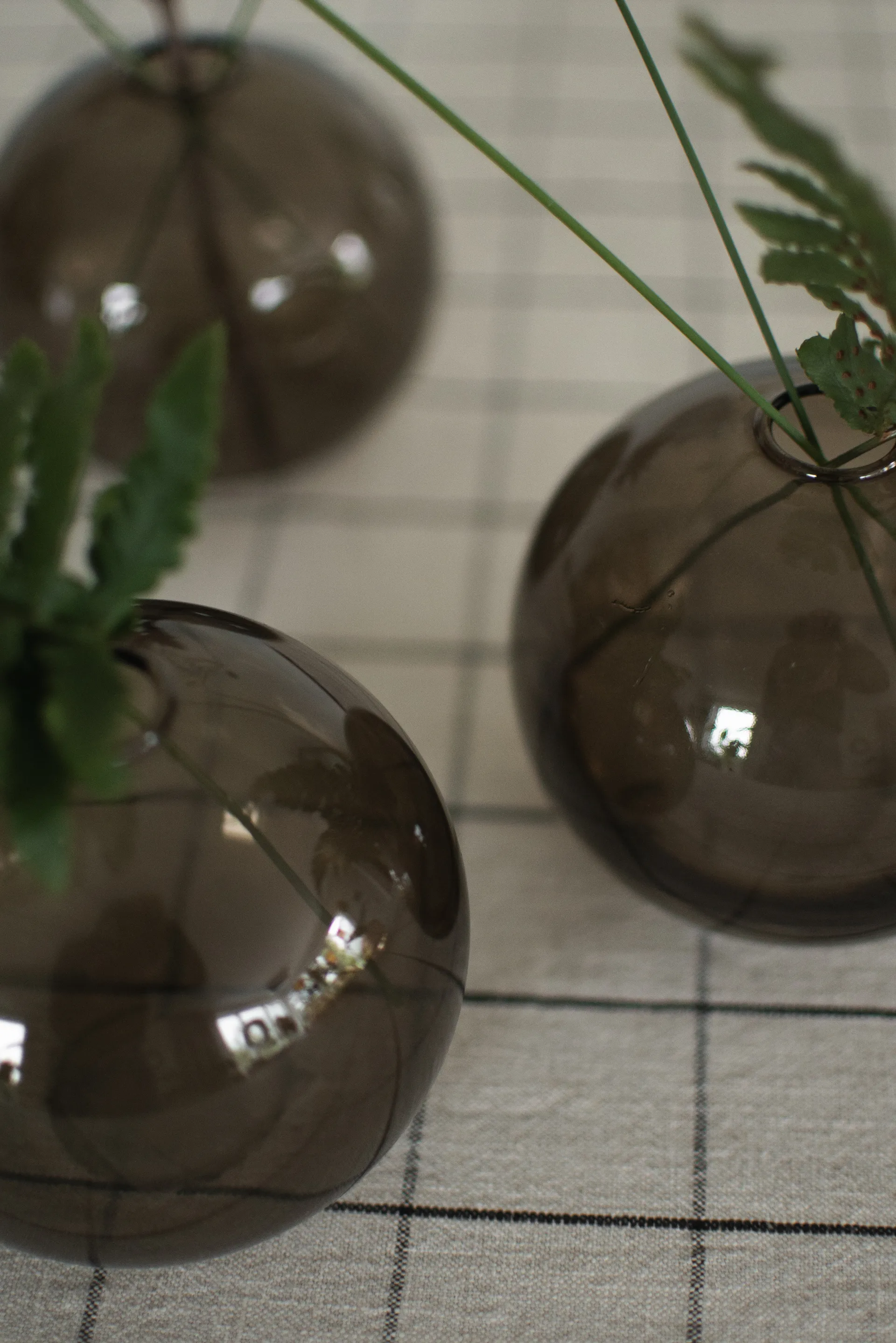 Ball vas Ø10 cm, Brown DBKD