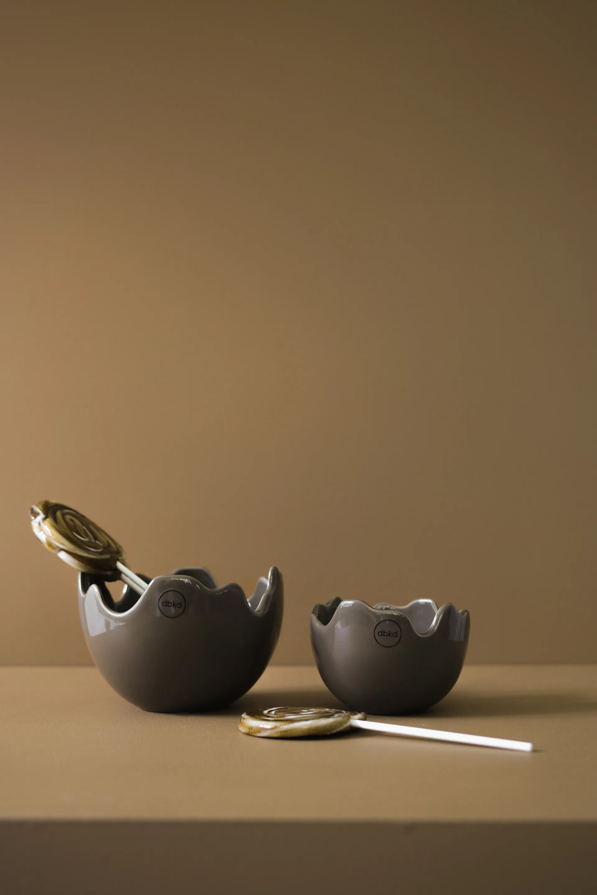 Happy Easter skål äggskal large, Shiny dust DBKD