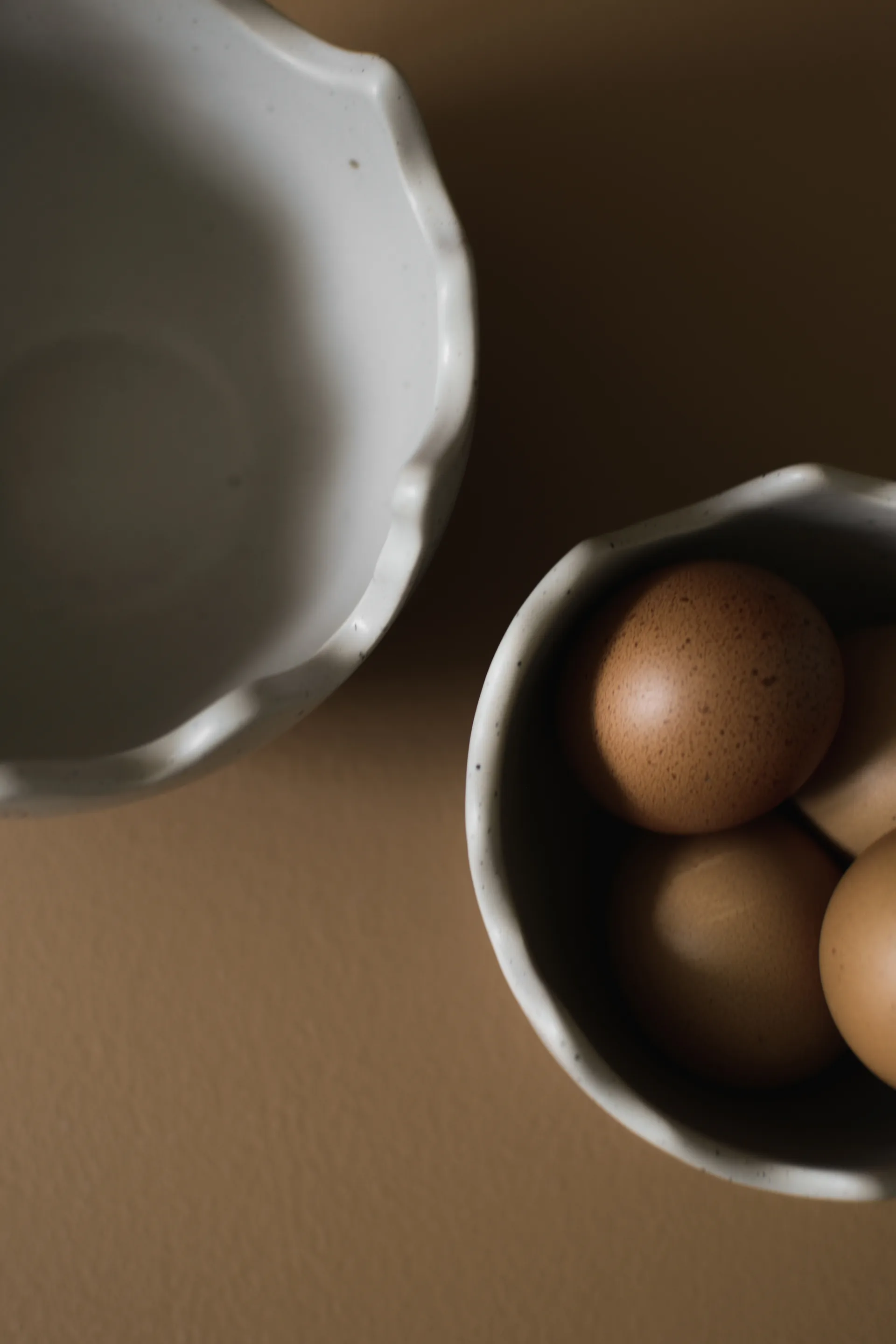 Happy Easter skål äggskal small, Mole dot DBKD