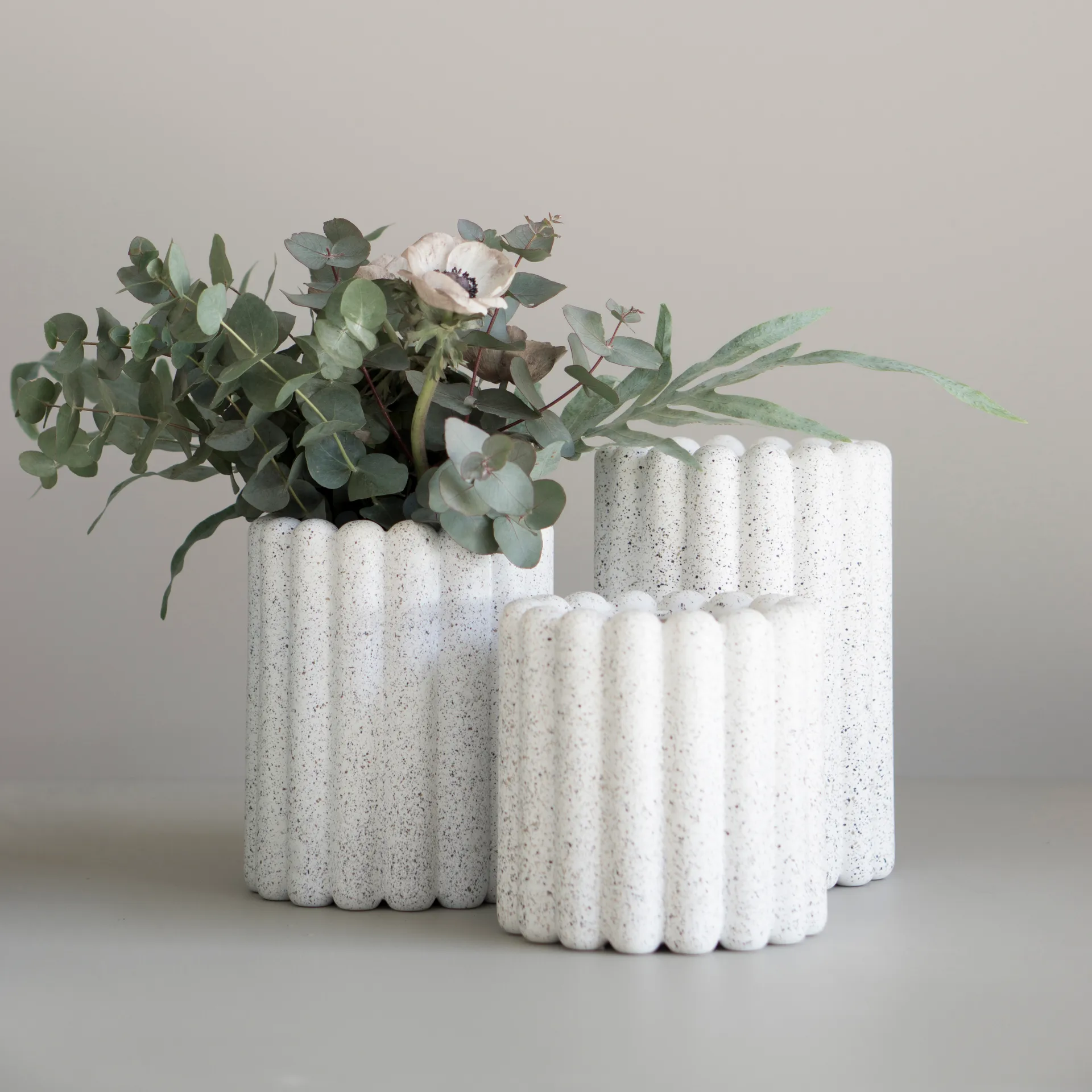 Mist kruka large Ø19x27 cm, Dot DBKD