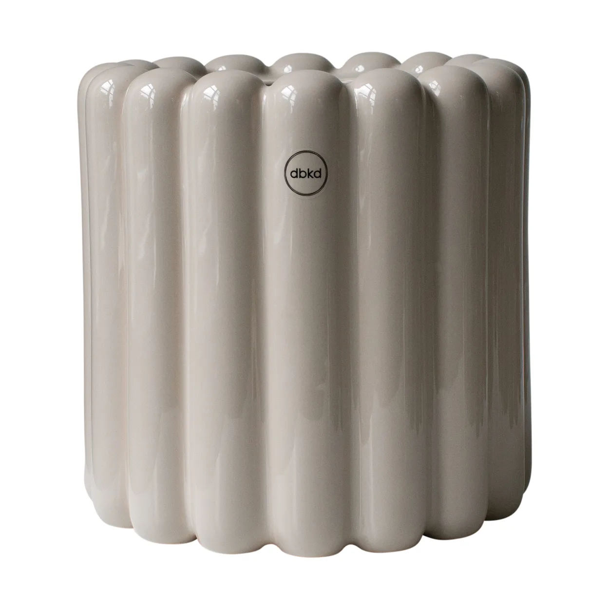 DBKD Mist kruka small 19x19 cm Shiny mole | Skandinavisk Design | Krukor | Beige