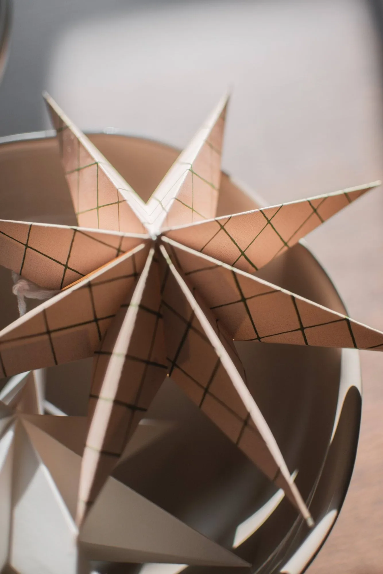 Paper winter star dekorationshänge, Square sand, large, Ø19 cm DBKD
