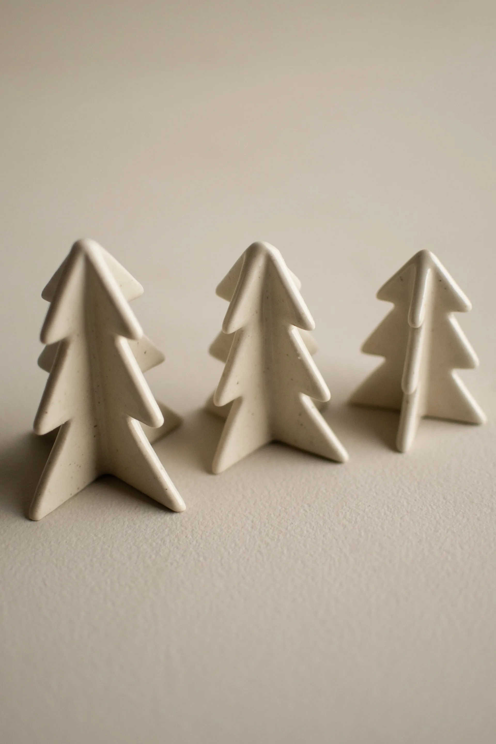 Winter tree dekoration, Vanilla, 8 cm DBKD