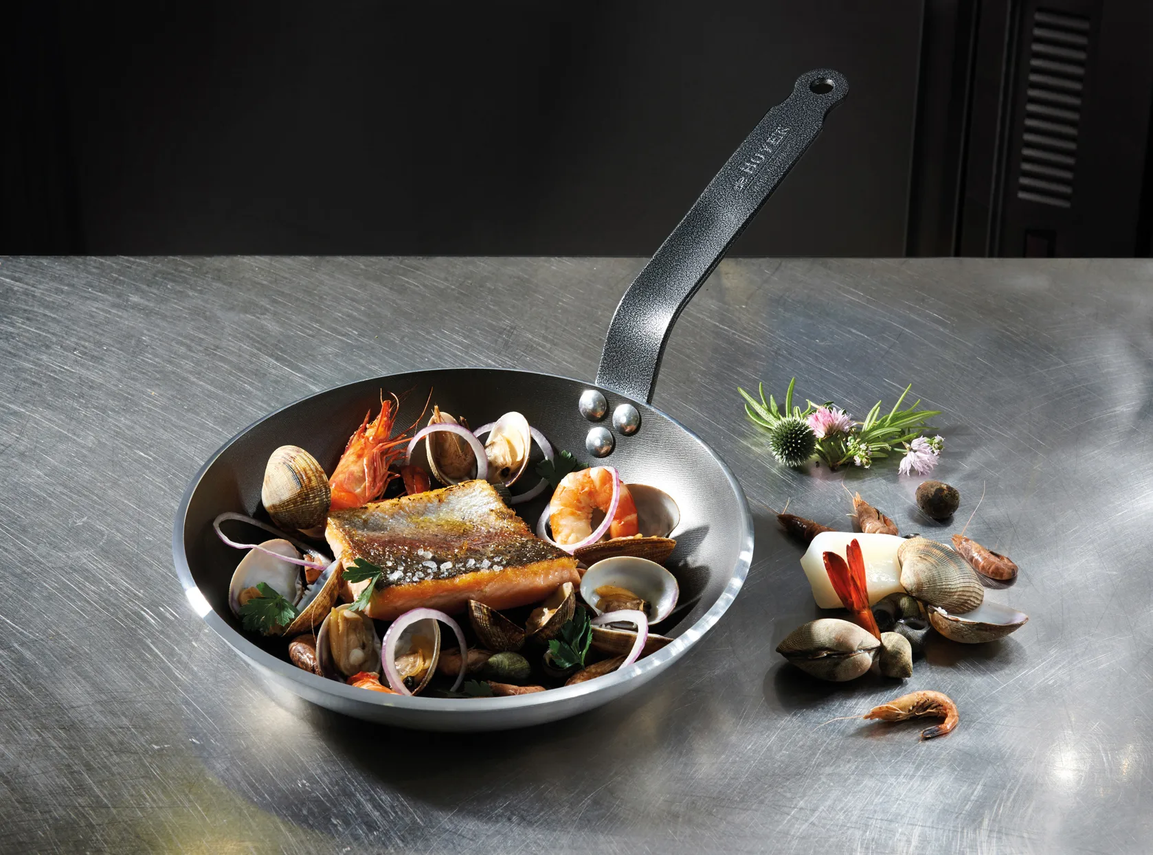 Choc 5 Resto stekpanna induktion, 24 cm De Buyer