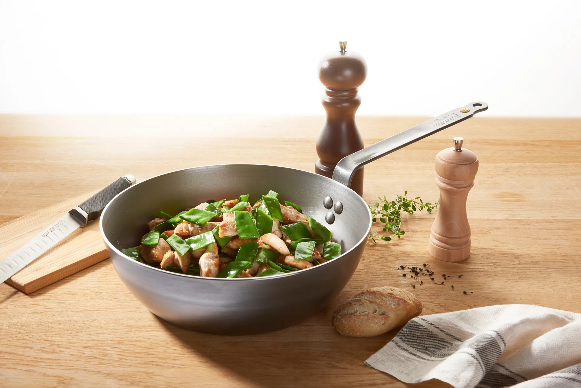 Mineral B Country stekpanna, 24 cm De Buyer