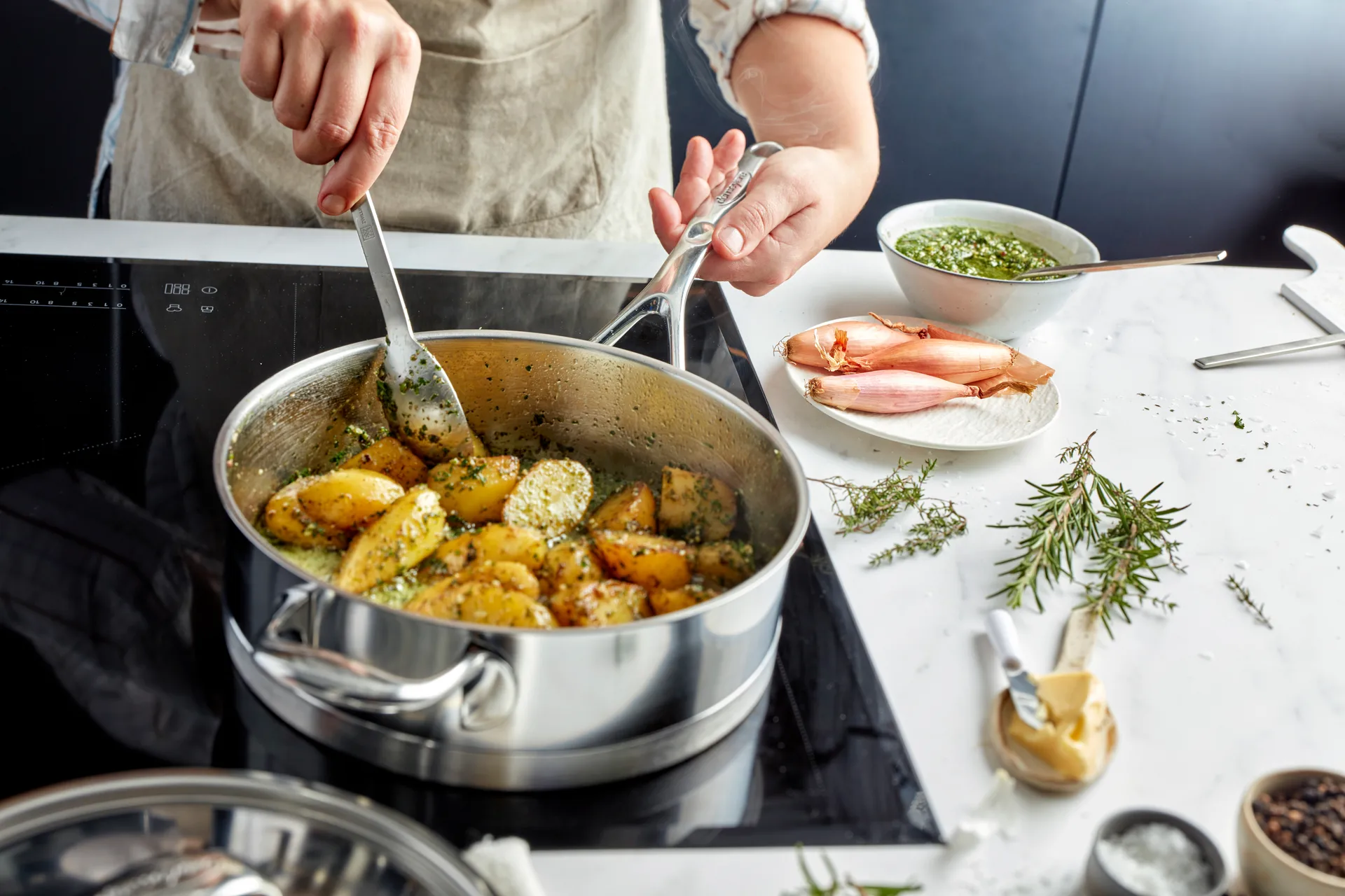 Atlantis 7 traktörpanna med lock rostfritt stål, Ø24 cm Demeyere