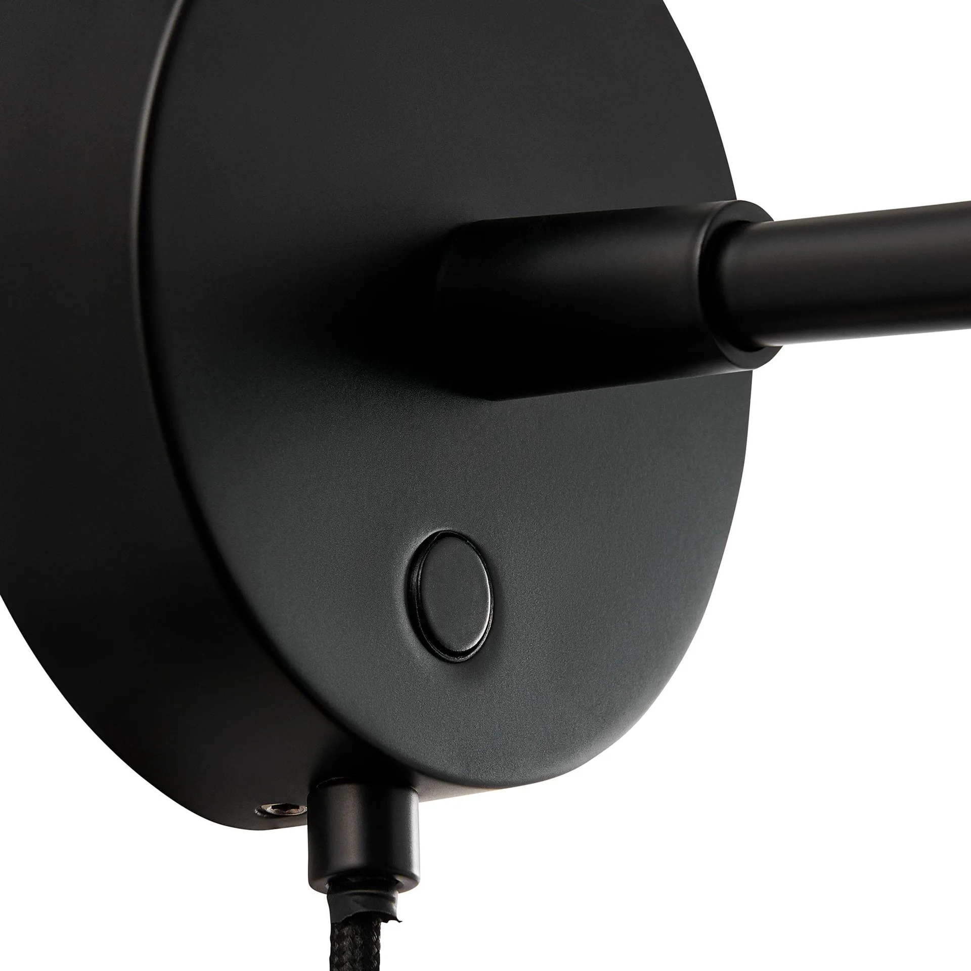 Darci short vägglampa, Svart Design For The People