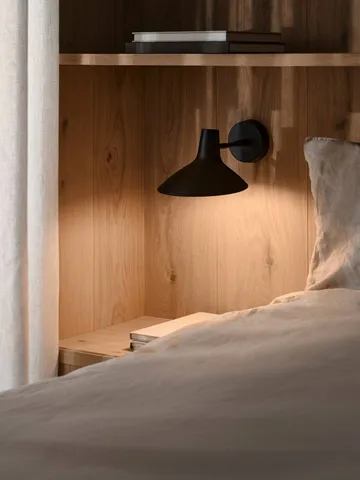 Darci short vägglampa - Svart - Design For The People