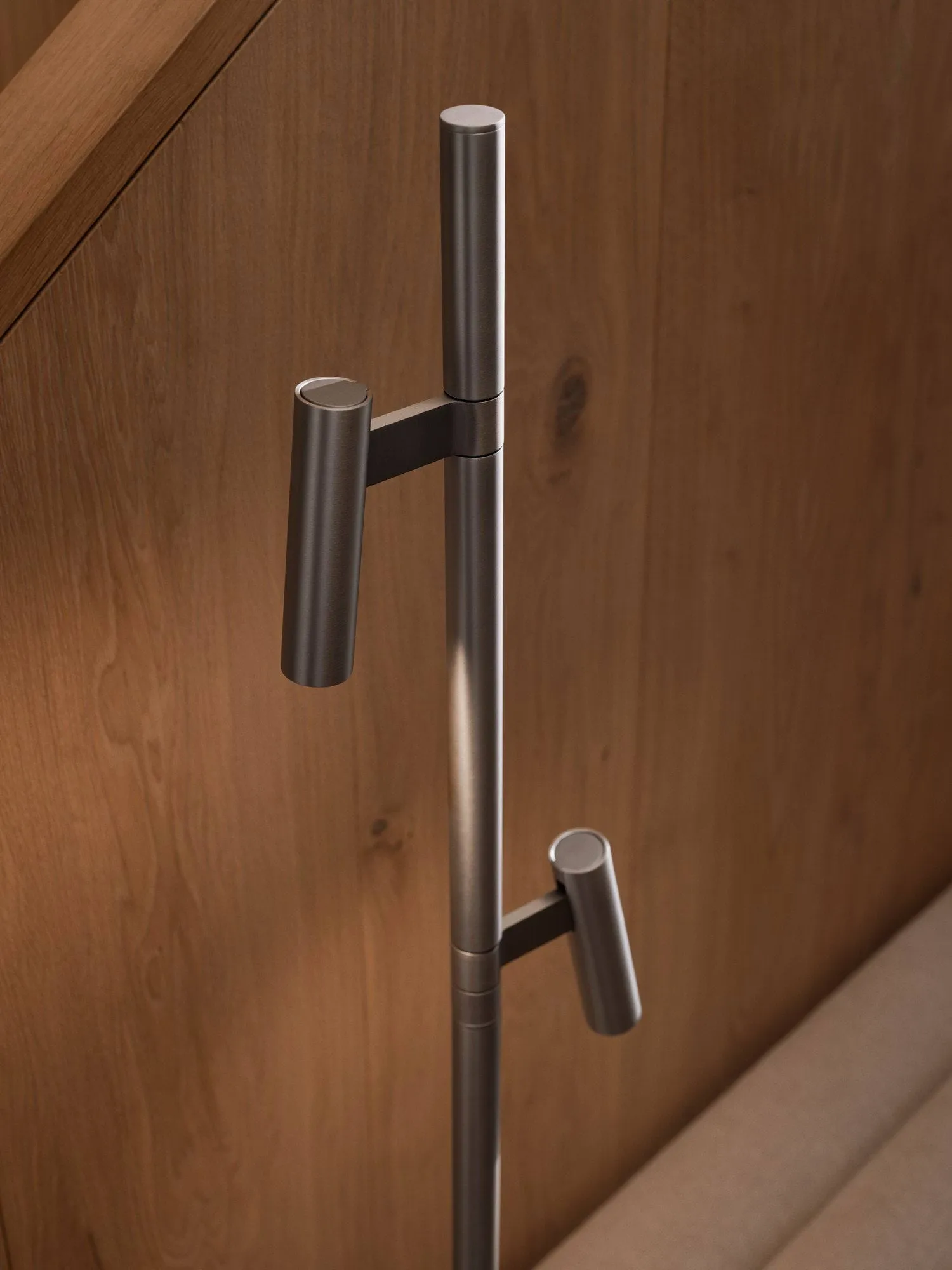 Makoto Golvlamp, Satin krom, 150 cm Design For The People Makoto Golvlamp, Satin krom, 150 cm Design For The People