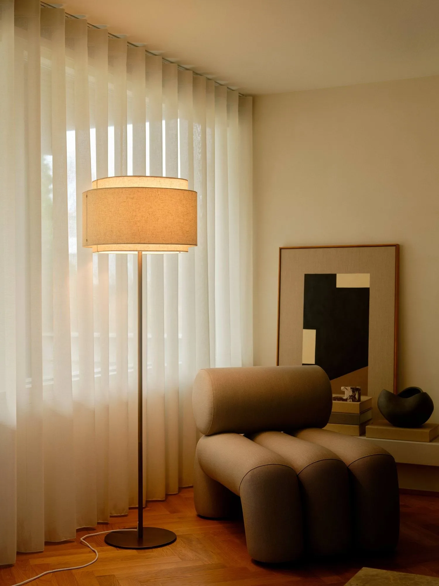 Takai golvlampa, Beige, 150 cm Design For The People Takai golvlampa, Beige, 150 cm Design For The People