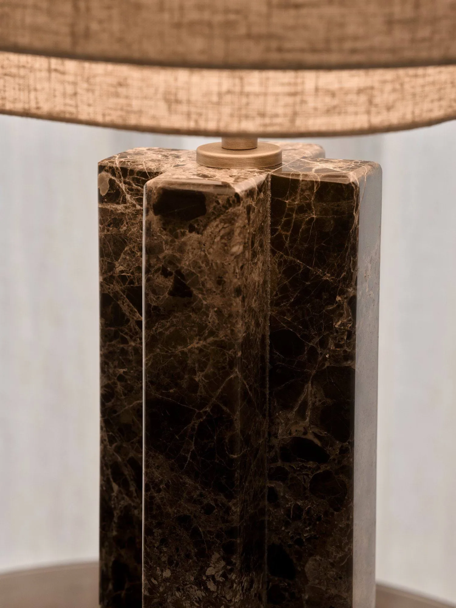 Takai marble bordslampa, Beige, Ø30x55 cm Design For The People