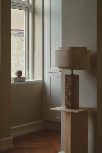 Takai marble bordslampa - Beige, Ø30x55 cm - Design For The People