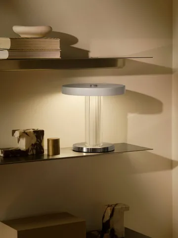 Trezzi portabel bordslampa - Vit - Design For The People