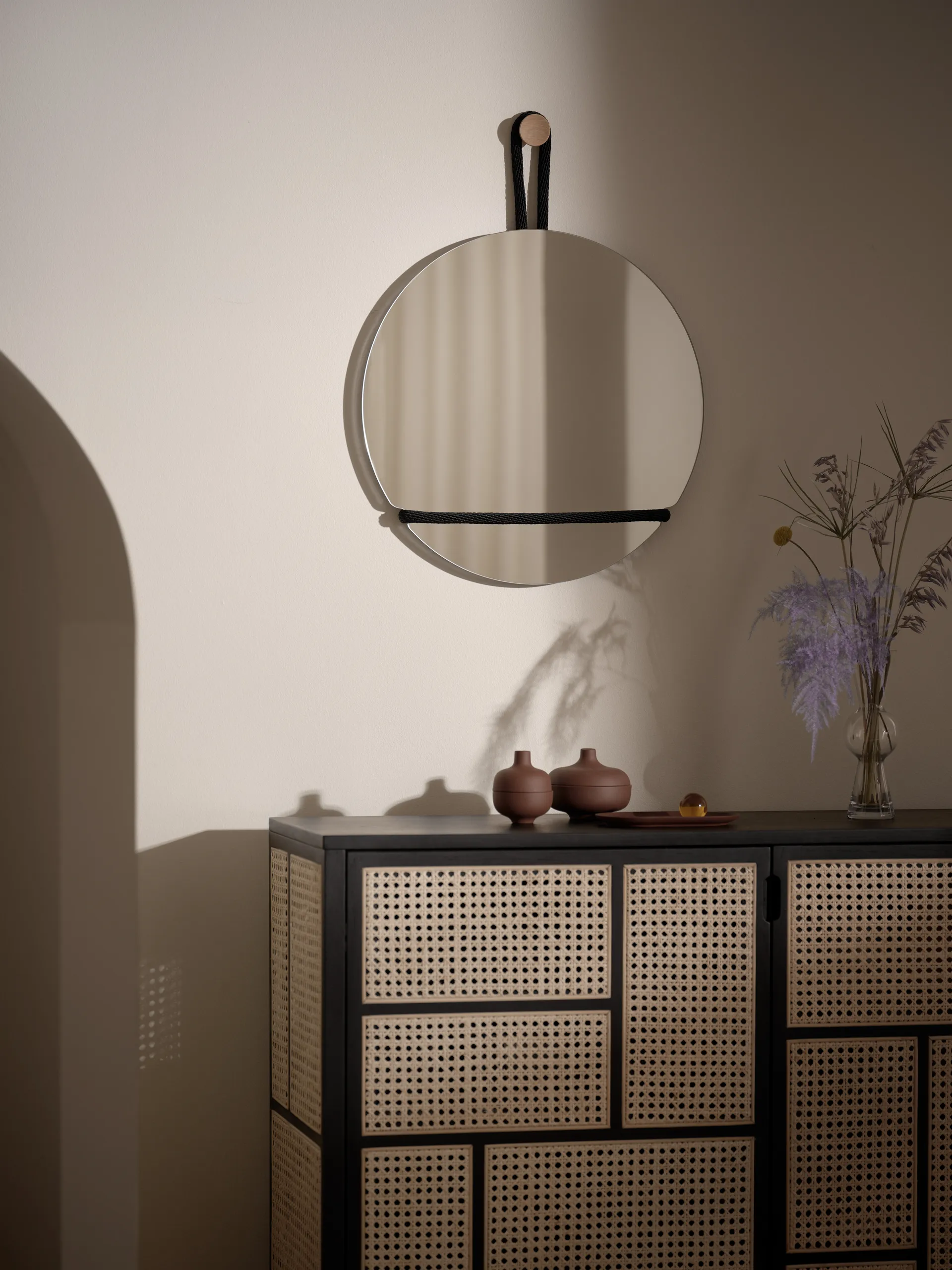 Air sideboard, Svart Design House Stockholm