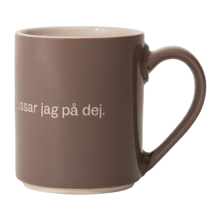 Astrid Lindgren mugg, Trarallanrallanlej - Svensk text - Design House Stockholm