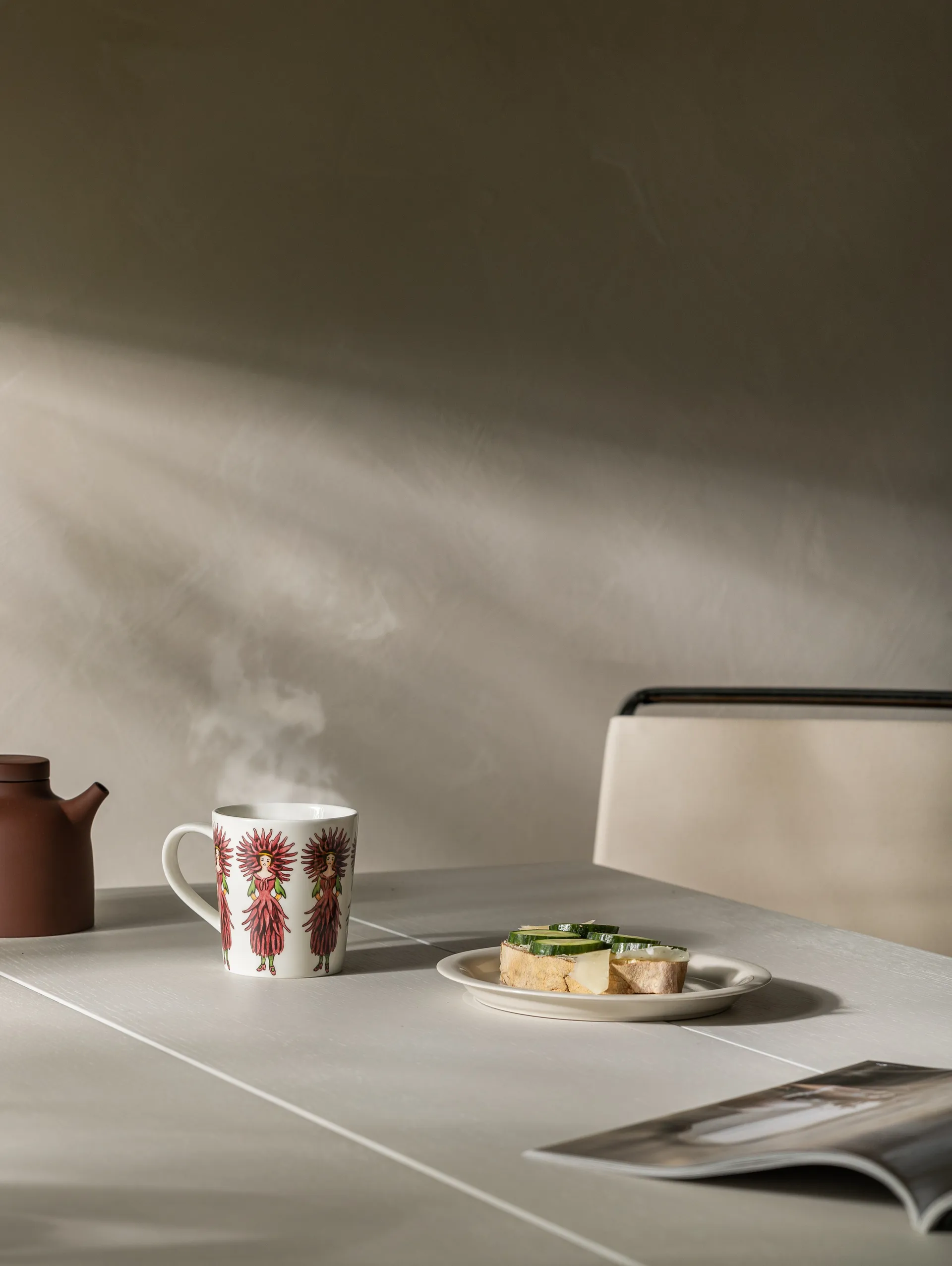 Fru Dahlia mugg med handtag, 40 cl Design House Stockholm