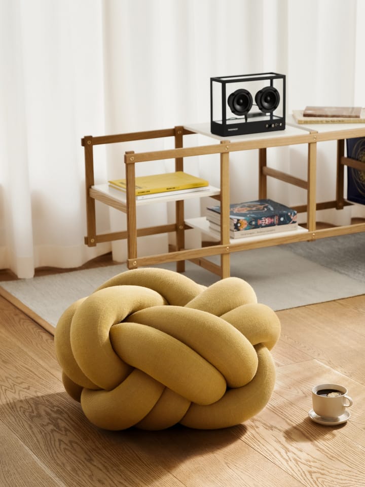 Knot kudde M, Yellow Design House Stockholm