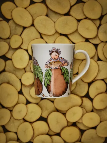 Mrs Potato mugg - 28 cl, med handtag - Design House Stockholm
