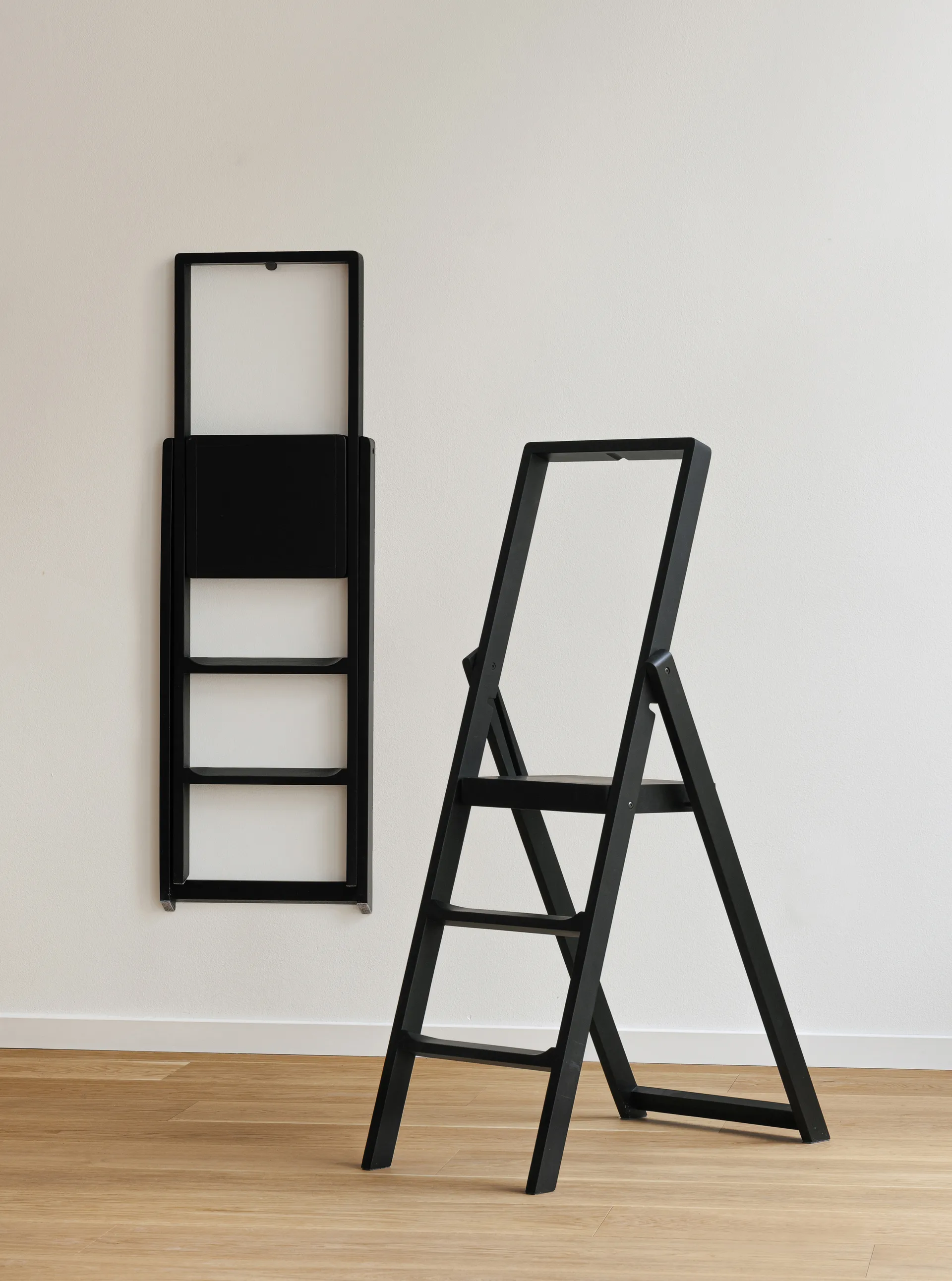 Step stege, Svartbetsad Design House Stockholm