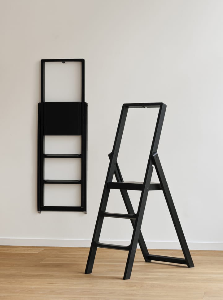 Step stege, Svartlackerad Design House Stockholm