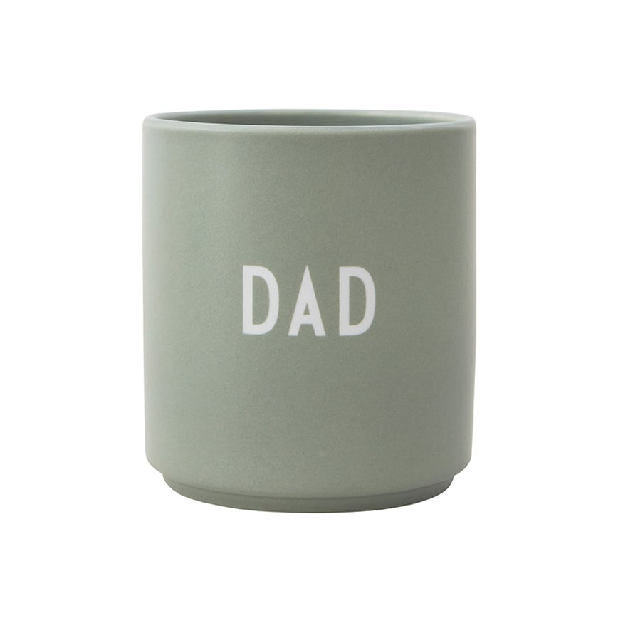 Design Letters favoritkopp 25 cl Dad/Love-green | Skandinavisk Design | Kaffekoppar | Grön