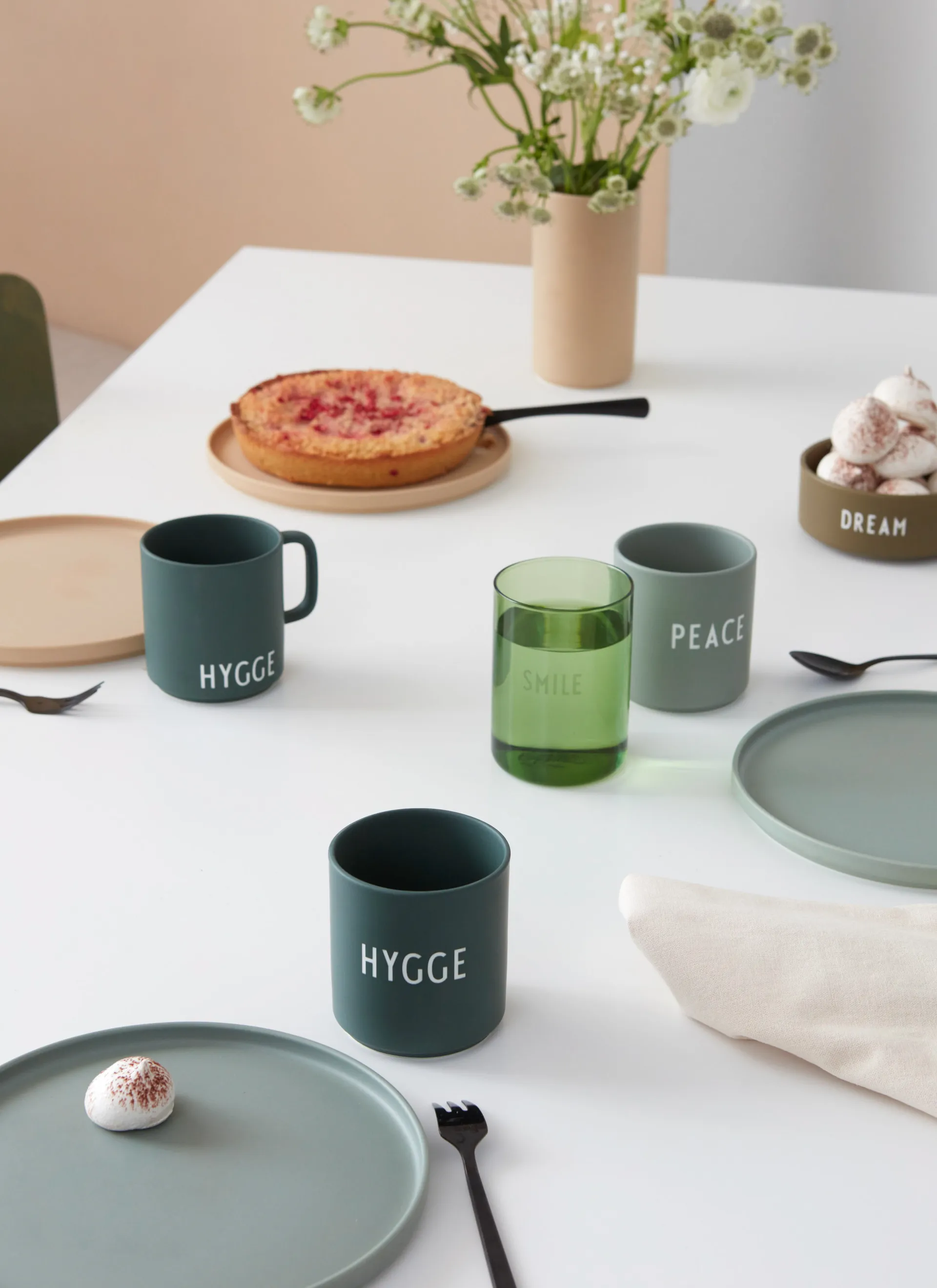 Design Letters favoritkopp med handtag 25 cl, Hygge-dark green Design Letters