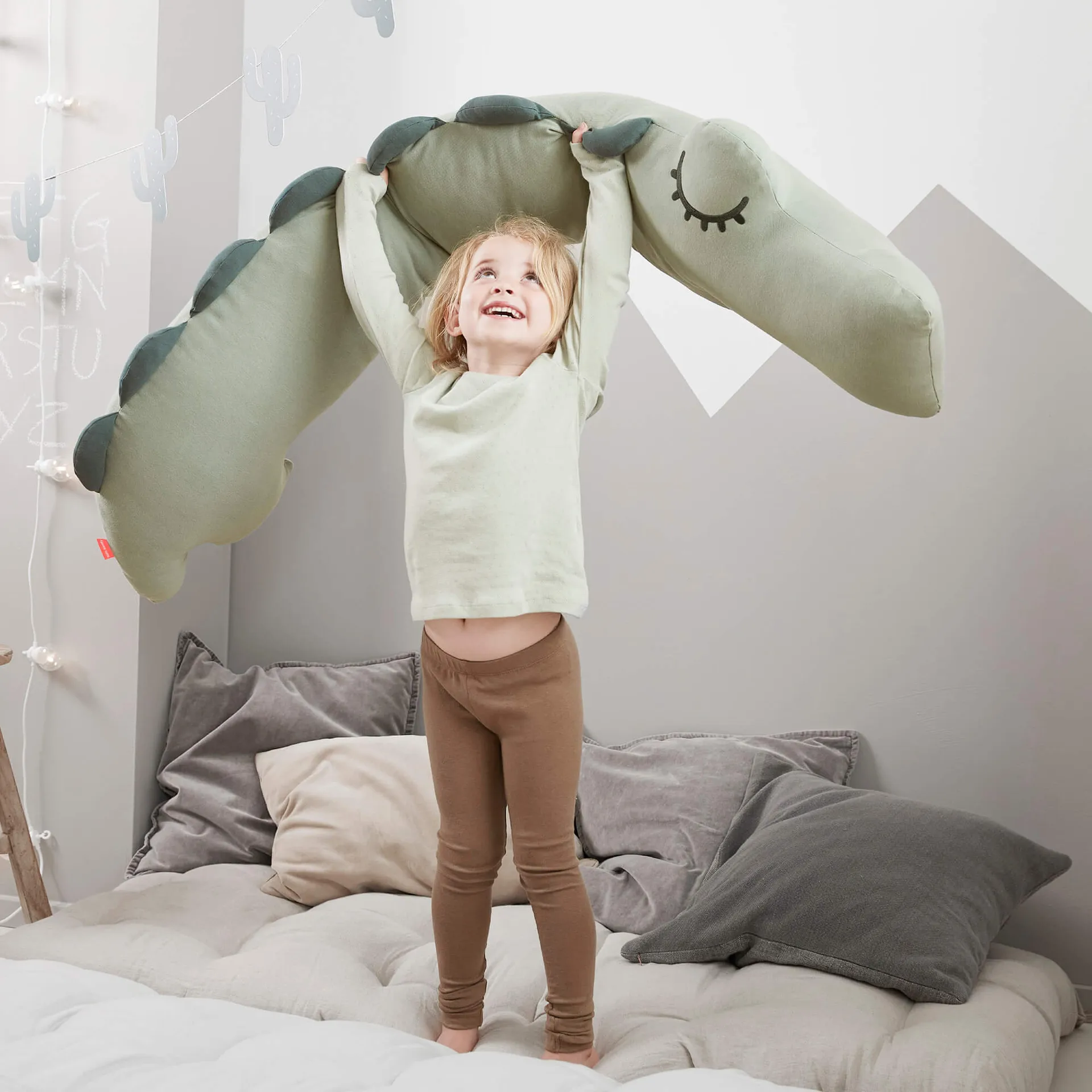 Croco kroppskudde 36x150 cm, Green Done by deer