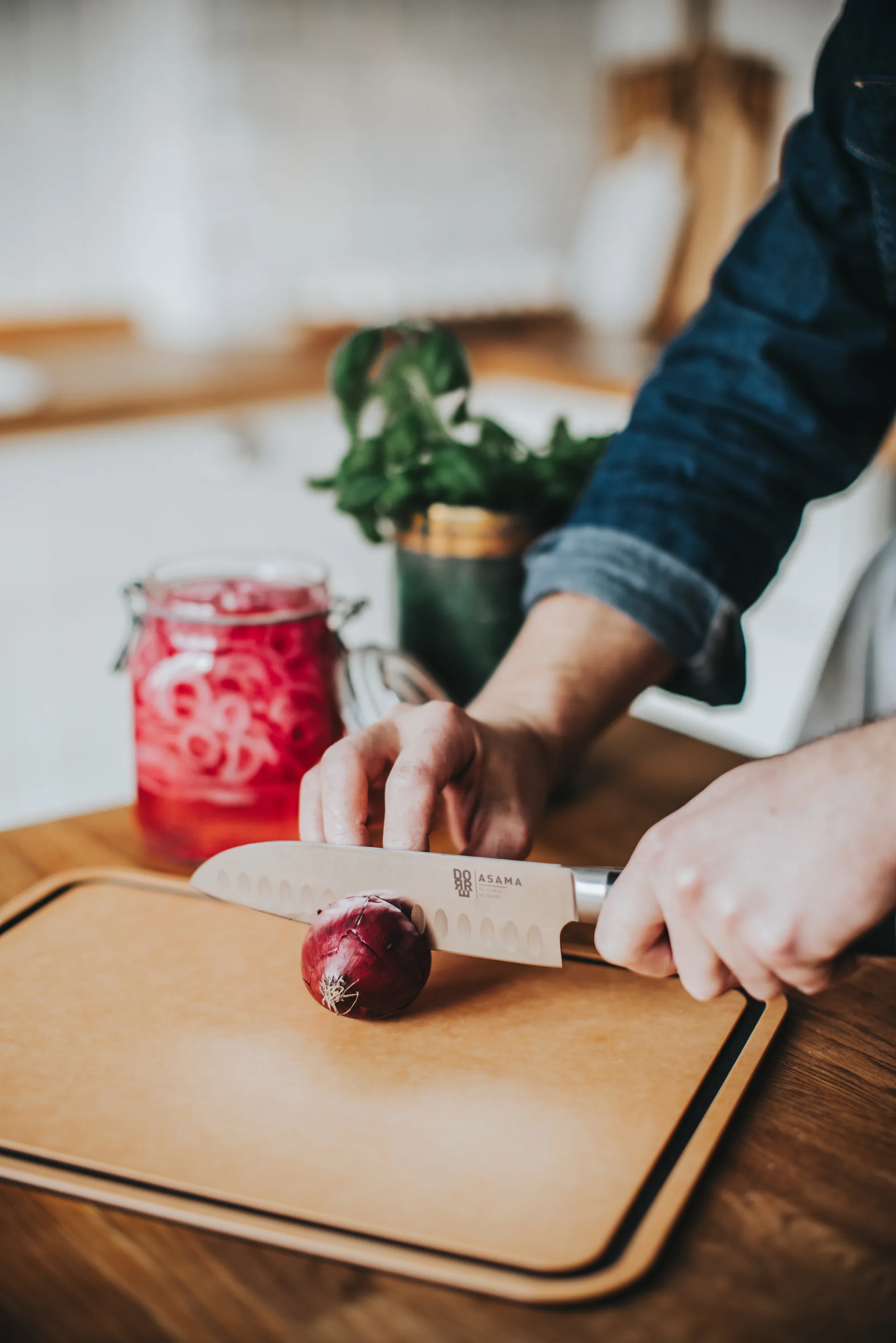 Asama santoku kockkniv 18 cm, Rostfritt stål Dorre