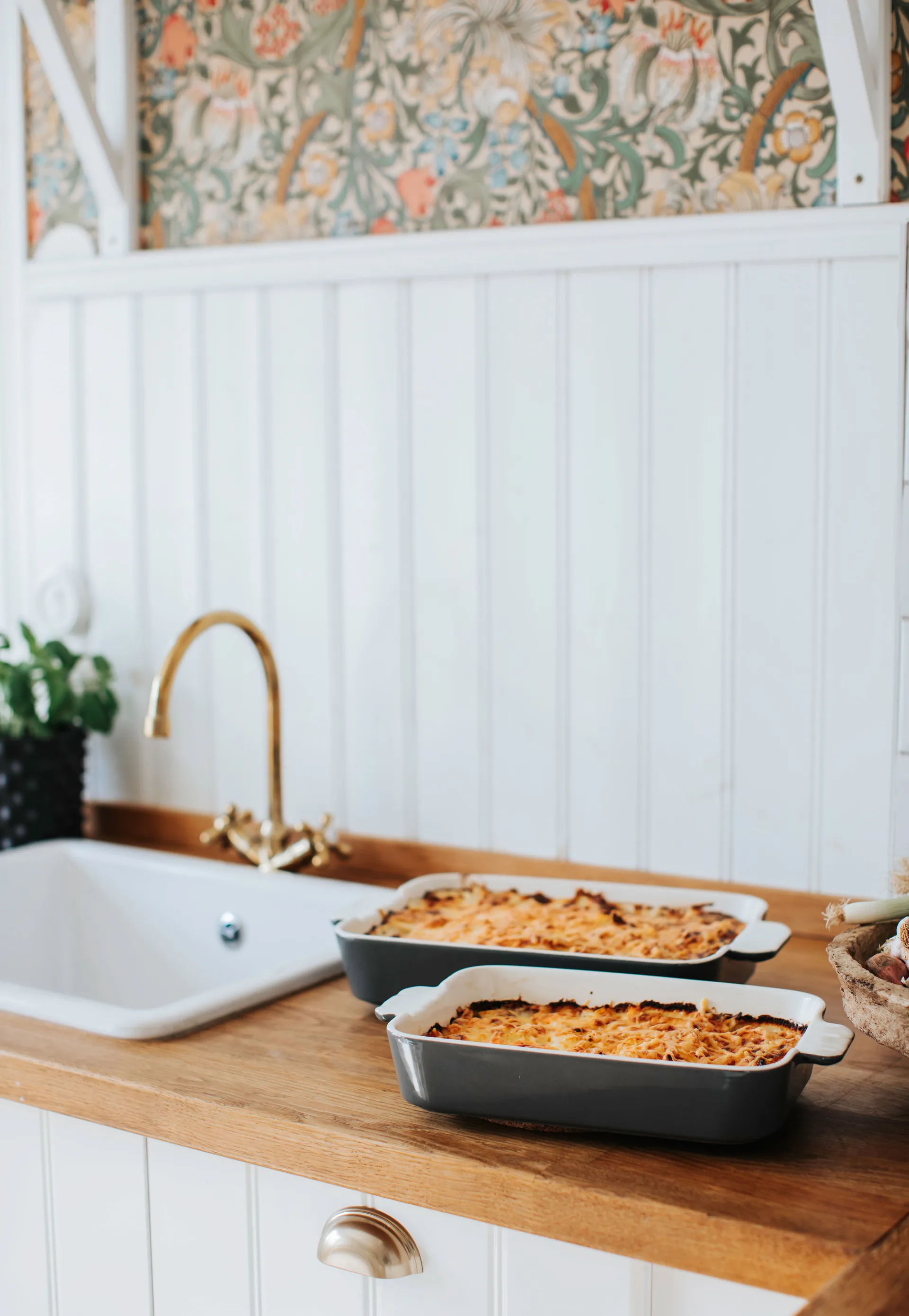 Gray ugnsform 2 delar, Grå Dorre