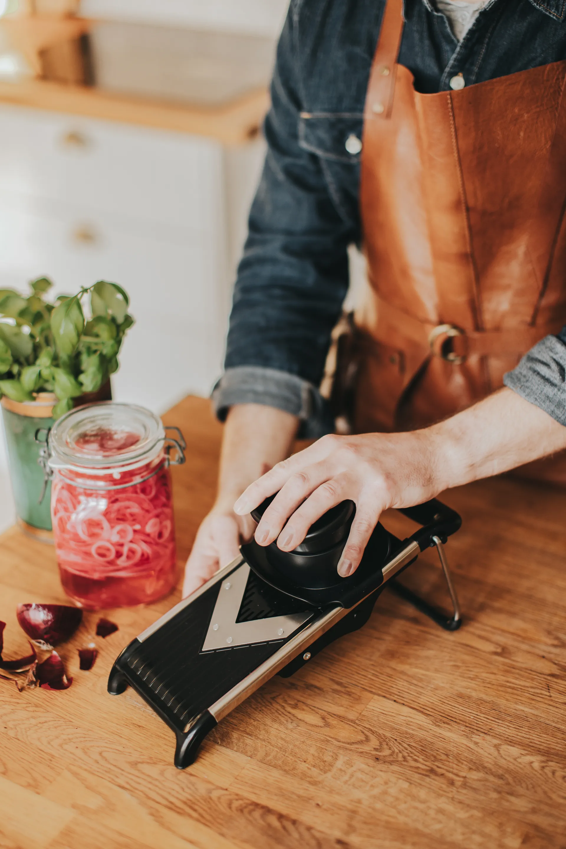 Mara mandolin på fot, 31,3x14,2x10,5 cm Dorre